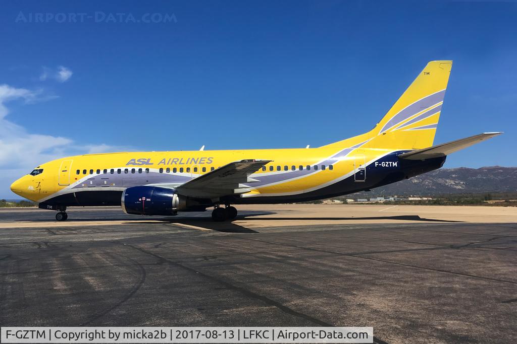 F-GZTM, 1989 Boeing 737-3B3QC C/N 24387, Parked