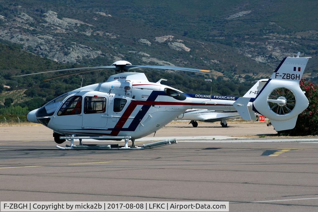 F-ZBGH, 2006 Eurocopter EC-135T-2+ C/N 0525, Parked