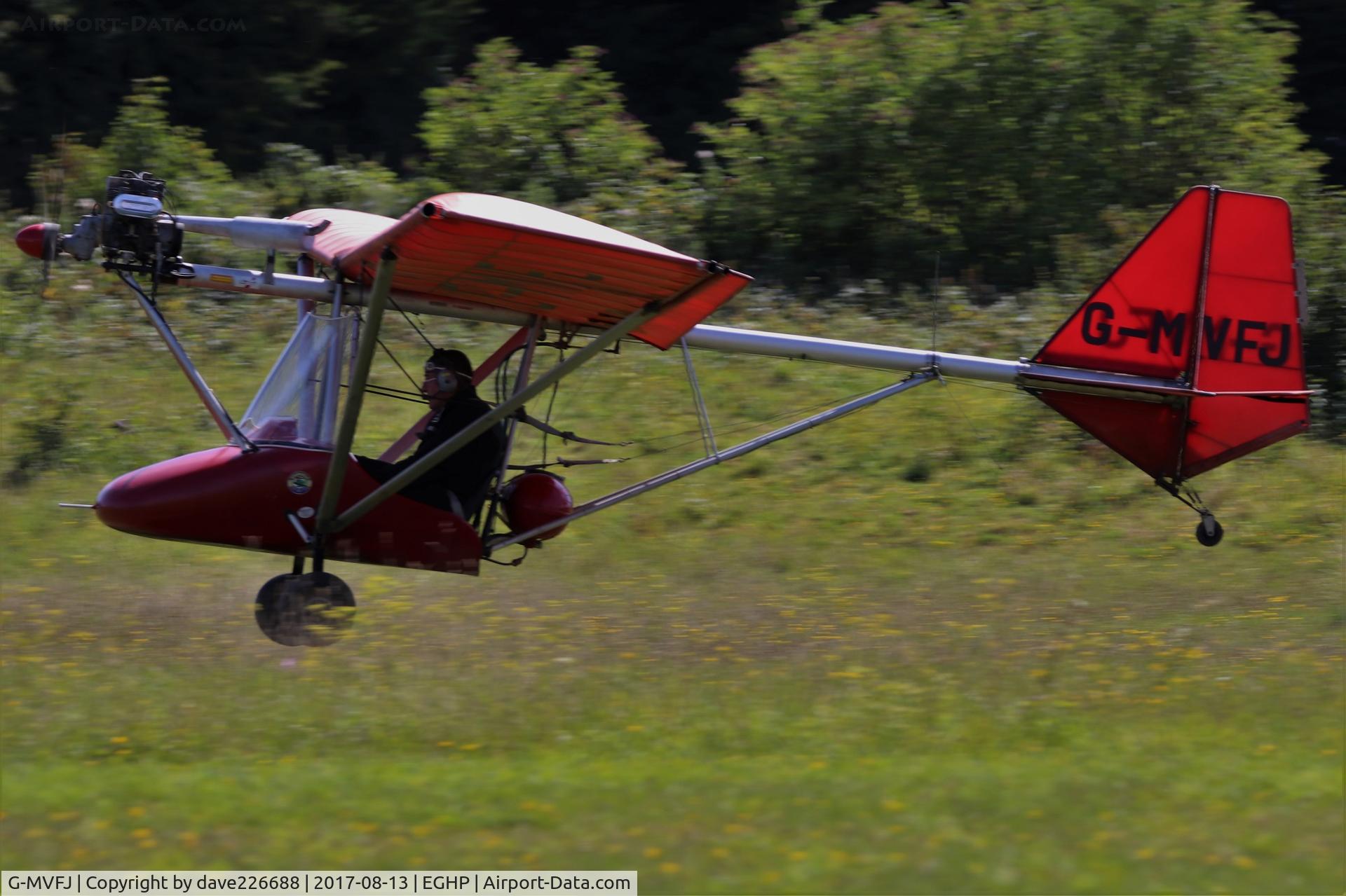 G-MVFJ, 1988 Thruster TST MK1 C/N 8088-TST-092, G MVFJ landing on 03 at Popham