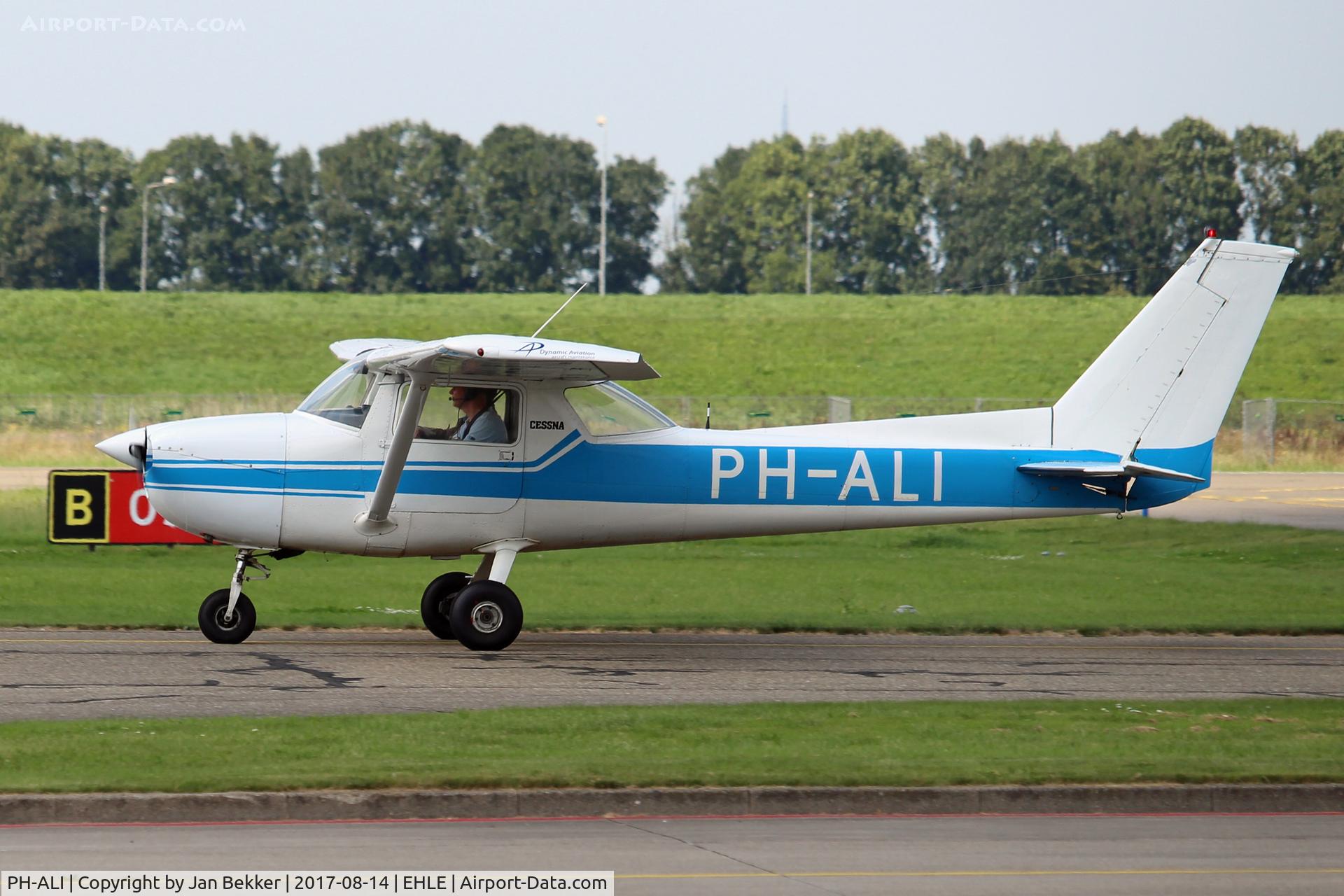 PH-ALI, 1975 Reims F150M C/N 1161, Lelystad Airport