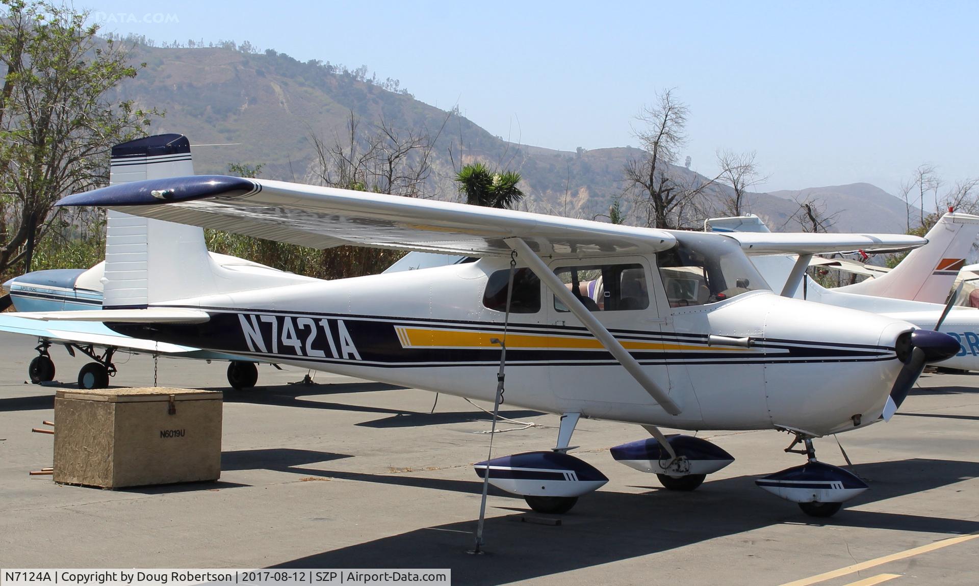 N7124A, 1956 Cessna 172 C/N 29224, 1956 Cessna 172, Continental O-300-A 145 Hp 6 cylinder, 1,800 hours TBO, 1st year of 172 production, not yet built as or called a SKYHAWK, Straight tail, 12 volt electrical system.