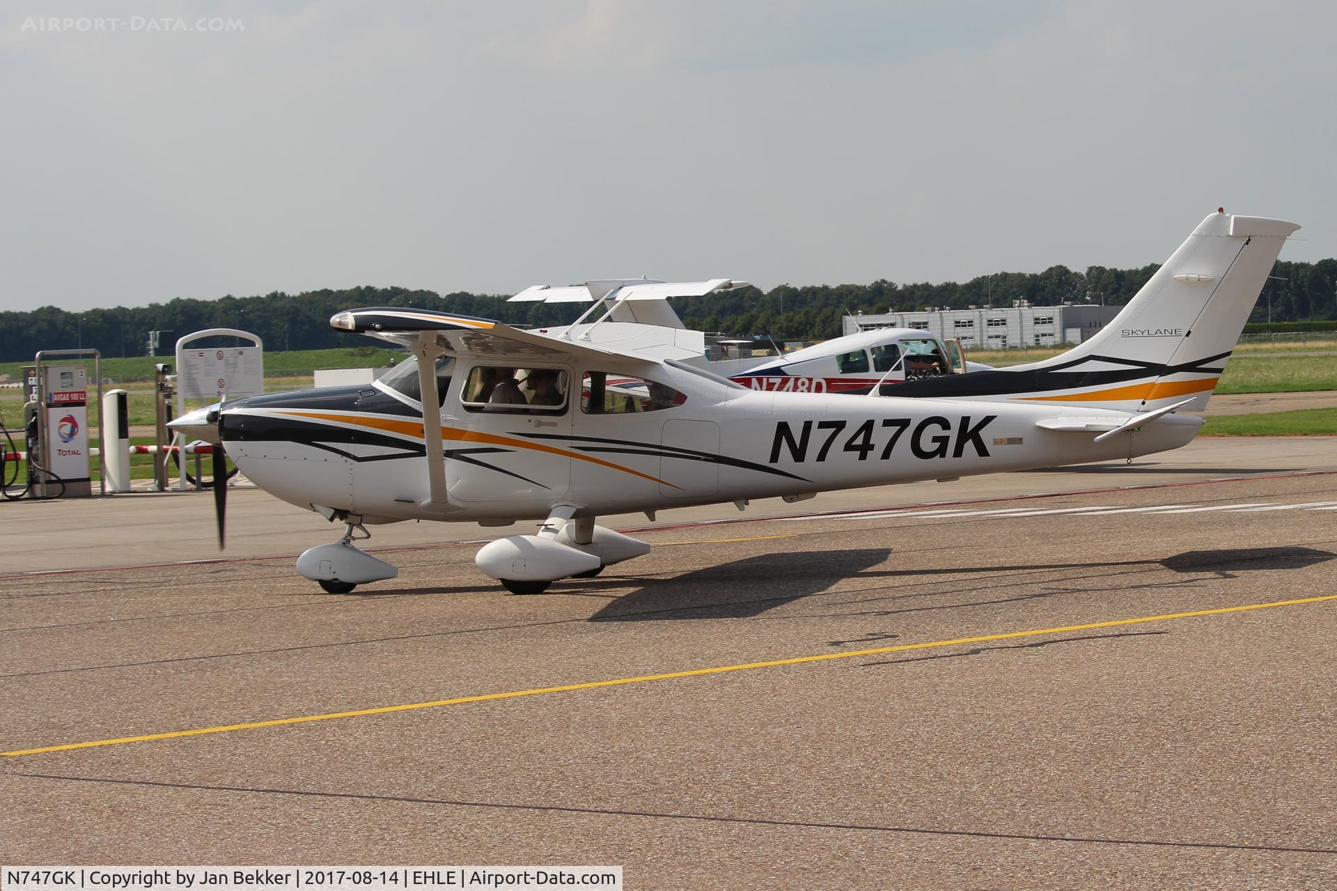 N747GK, 2007 Cessna 182T Skylane C/N 18282029, Lelystad Airport