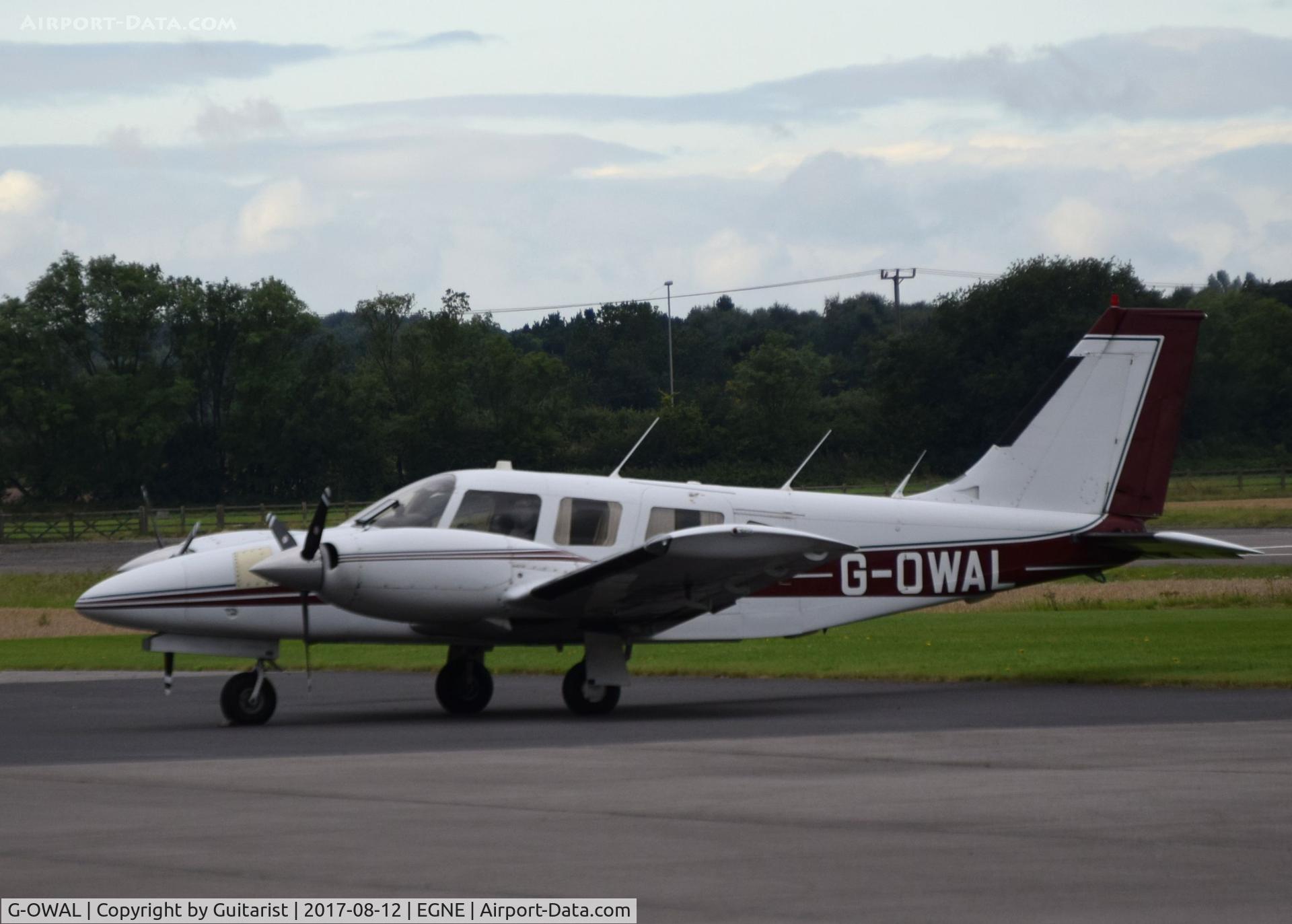 G-OWAL, 1993 Piper PA-34-220T Seneca III C/N 34-48030, At Manchester