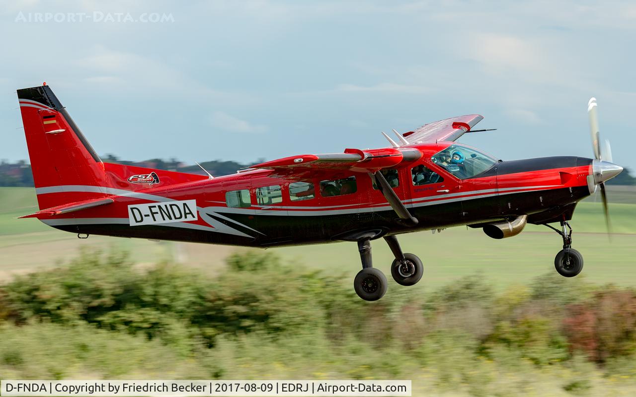 D-FNDA, 1986 Cessna 208 Caravan I C/N 208-00079, take off from Saarlouis Düren on another skydive mission