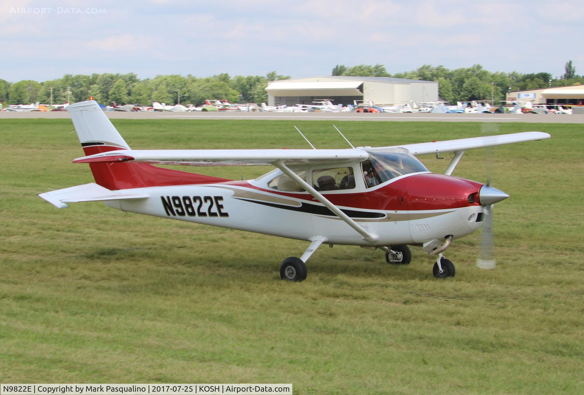 N9822E, 1976 Cessna 182P Skylane C/N 18263922, Cessna 182P
