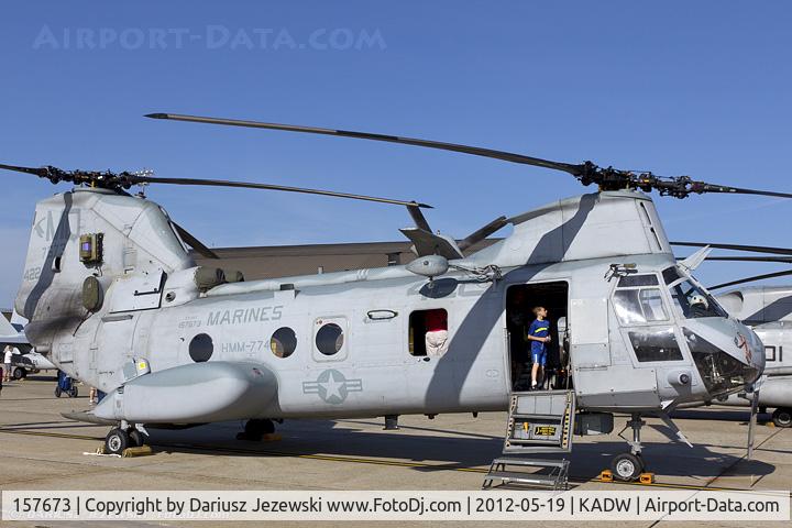 157673, Boeing Vertol CH-46E Sea Knight C/N 2572, CH-46E Sea Knight 157673 MQ-422 from HMM-744 