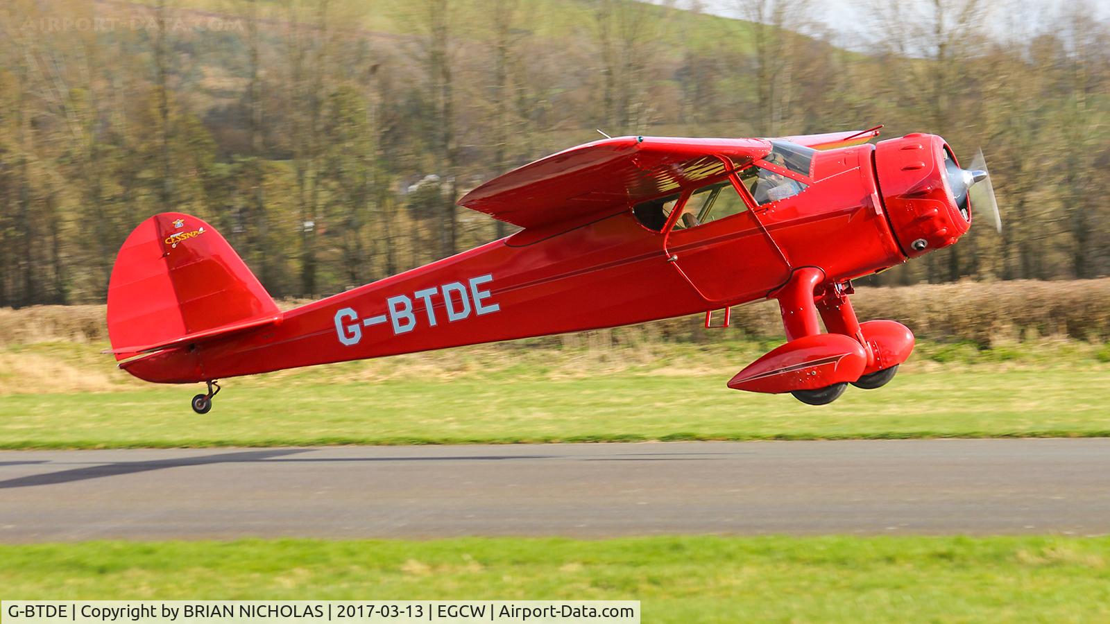G-BTDE, 1940 Cessna C-165 Airmaster C/N 551, Vintage Cessna at Welshpool.