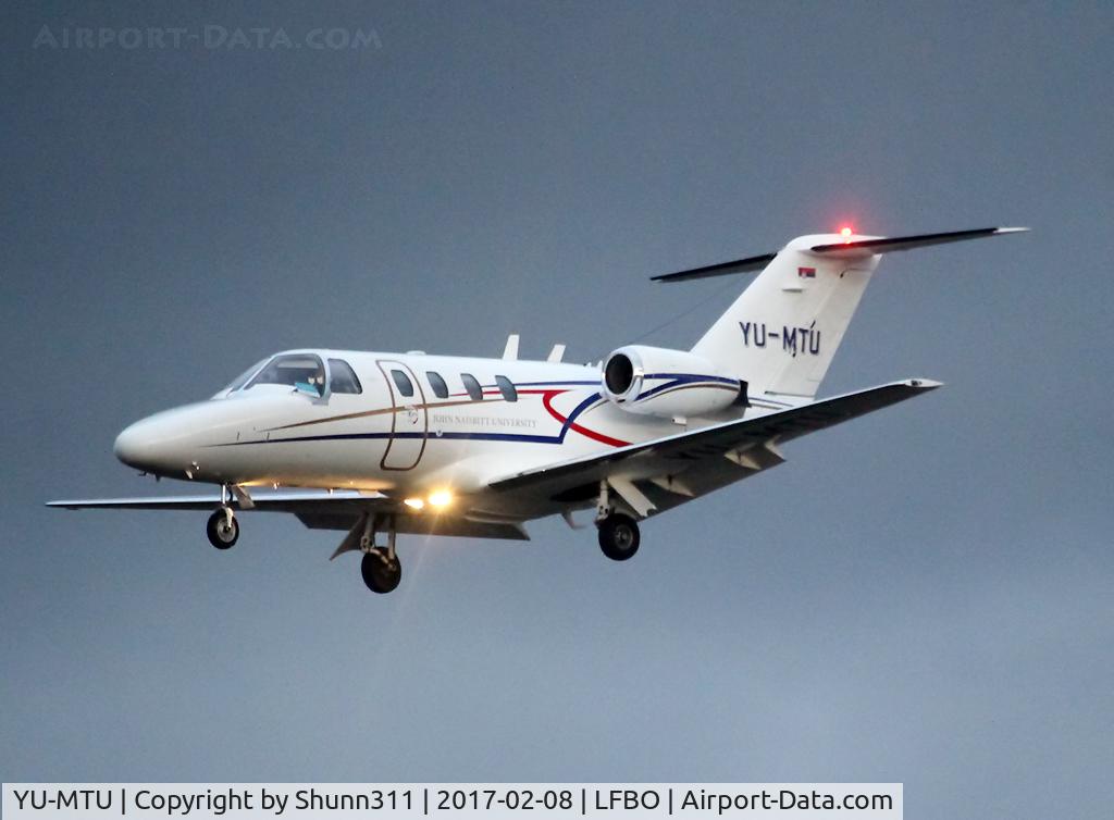 YU-MTU, 1998 Cessna 525 CitationJet CJ1 C/N 525-0295, Landing rwy 32L