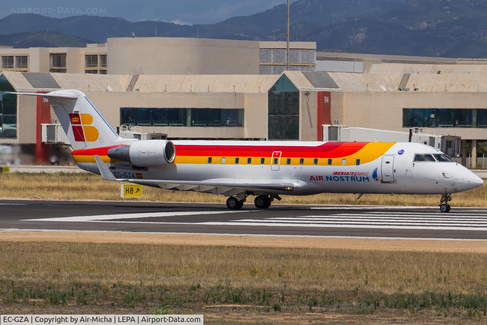 EC-GZA, 1998 Canadair CRJ-200ER (CL-600-2B19) C/N 7252, Air Nostrum