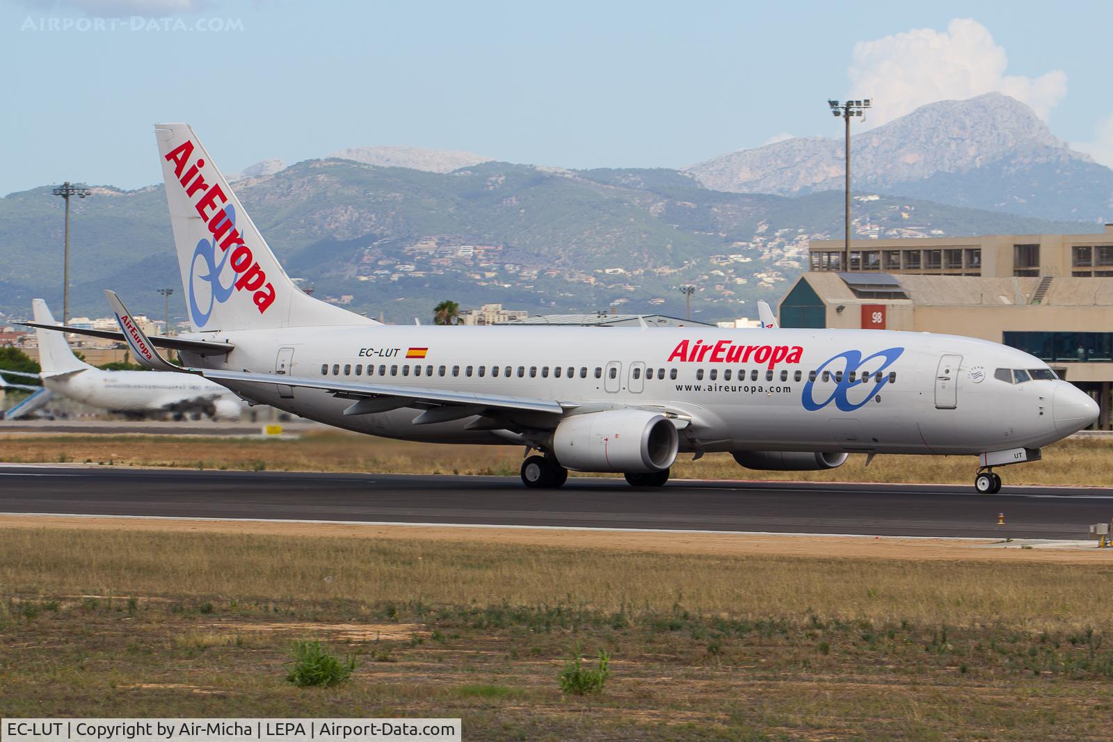 EC-LUT, 2013 Boeing 737-85P C/N 36592, AirEuropa