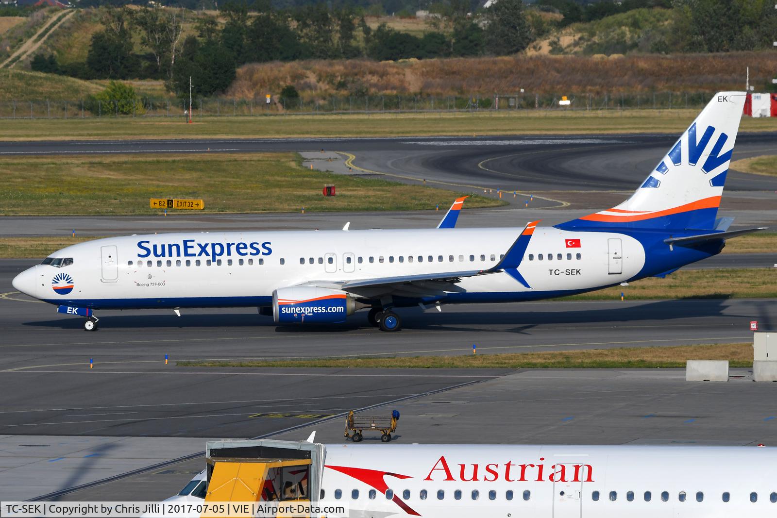 TC-SEK, 2015 Boeing 737-8HC C/N 61172, SunExpress