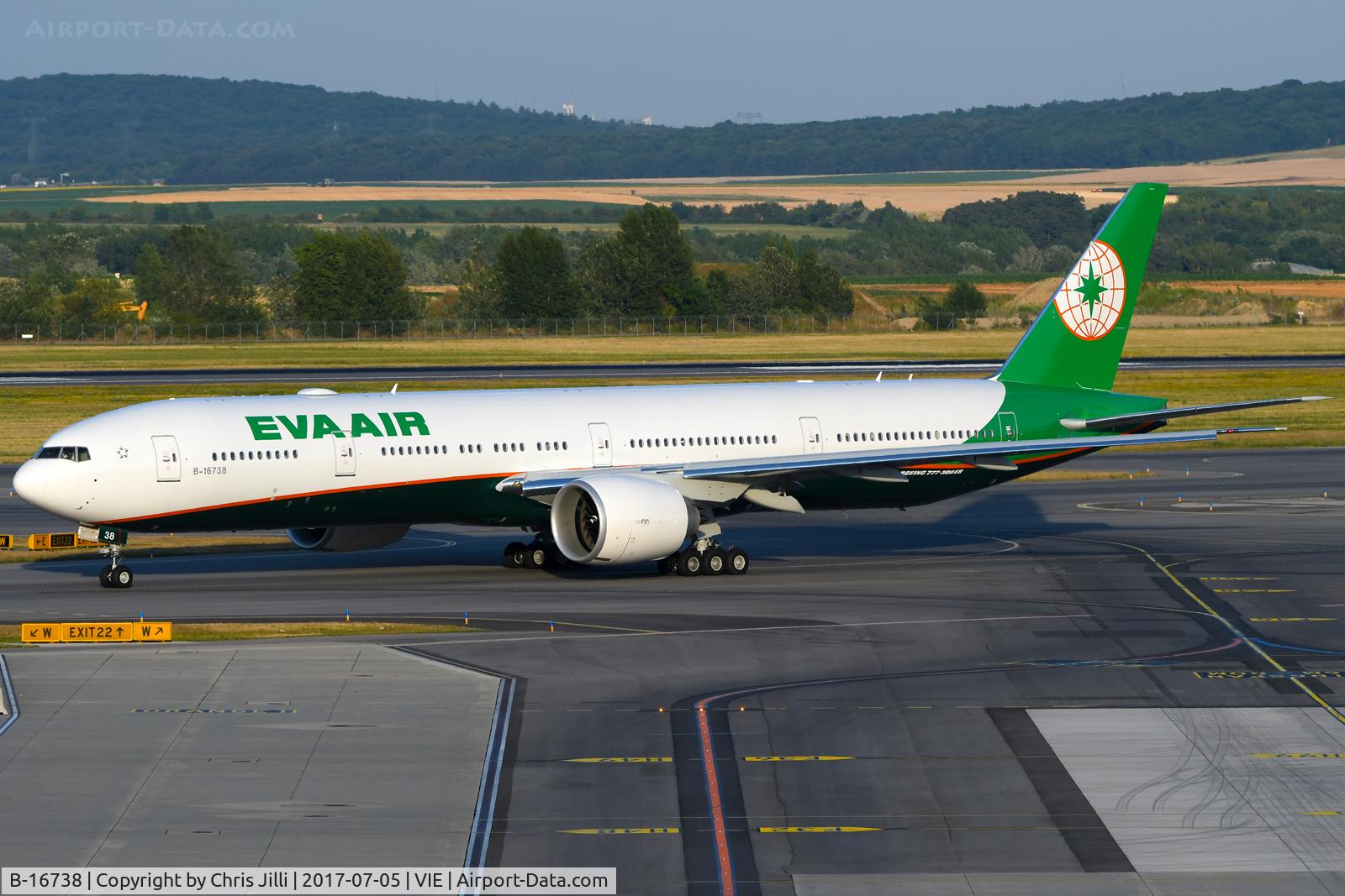 B-16738, 2017 Boeing 777-300/ER C/N 42105, EVA AIr