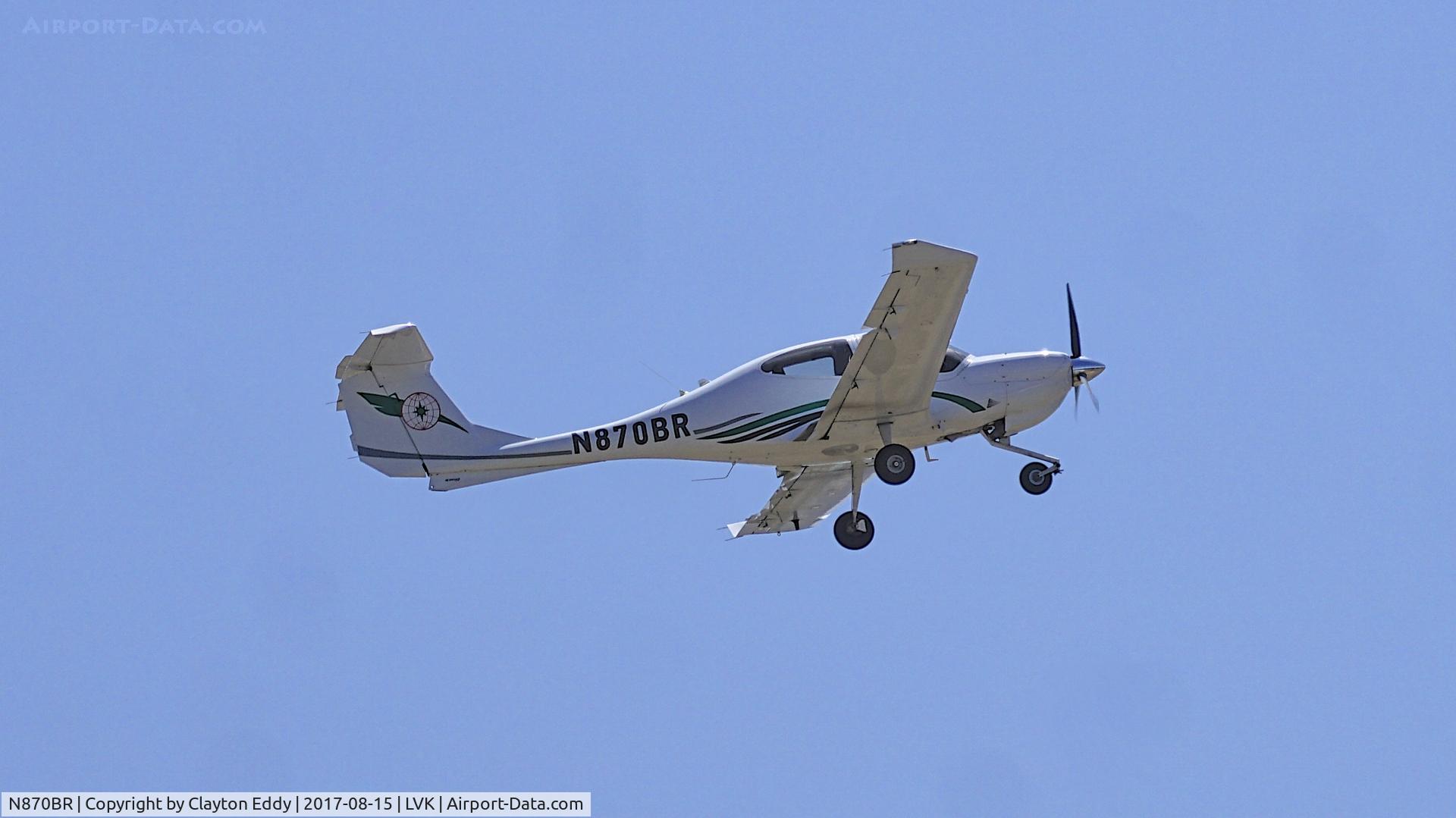 N870BR, 2013 Diamond DA-40 Diamond Star Diamond Star C/N 40.1187, Livermore Airport California. 2017.