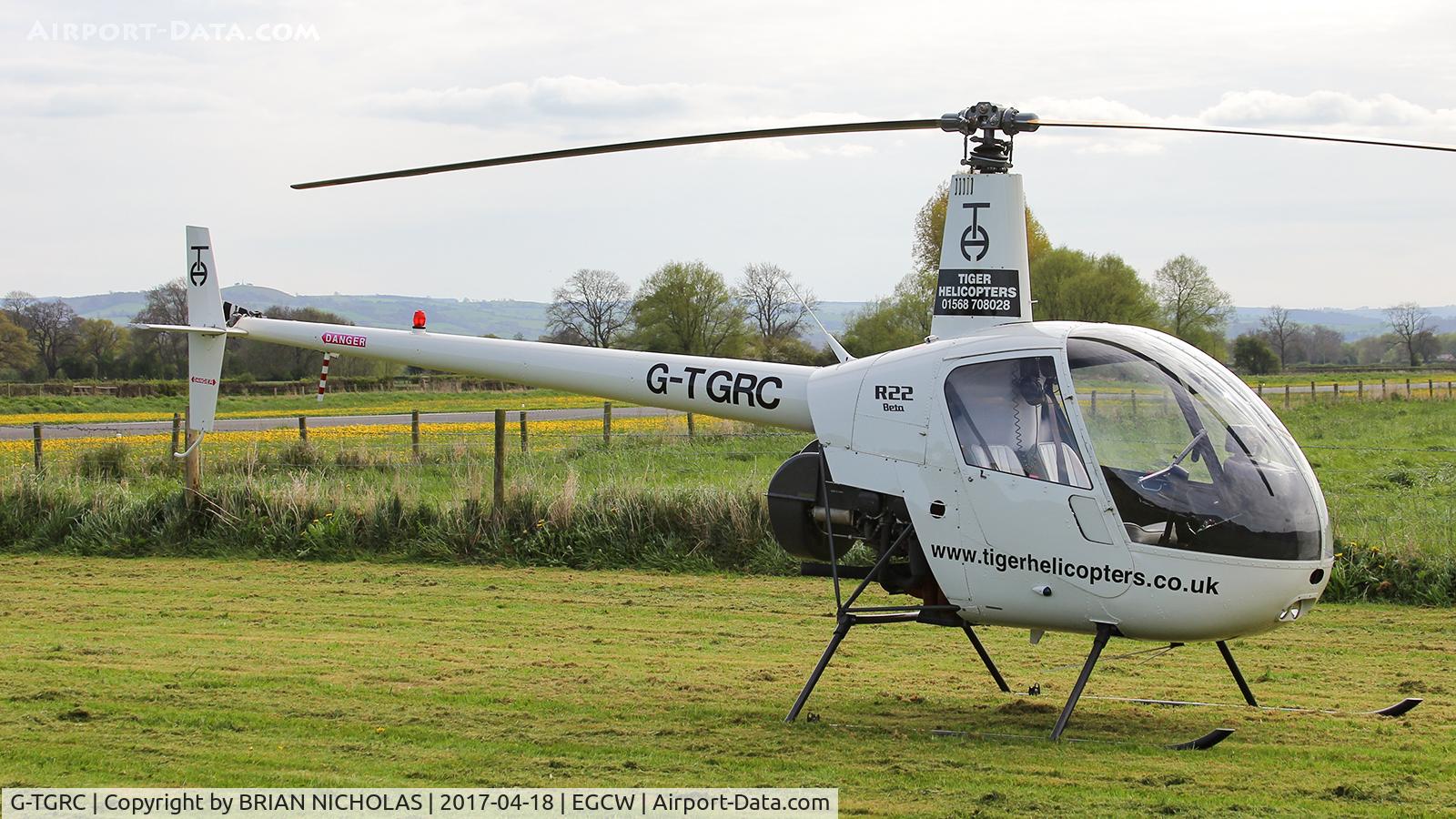 G-TGRC, 1991 Robinson R22 Beta C/N 1775, Day trip to Welshpool