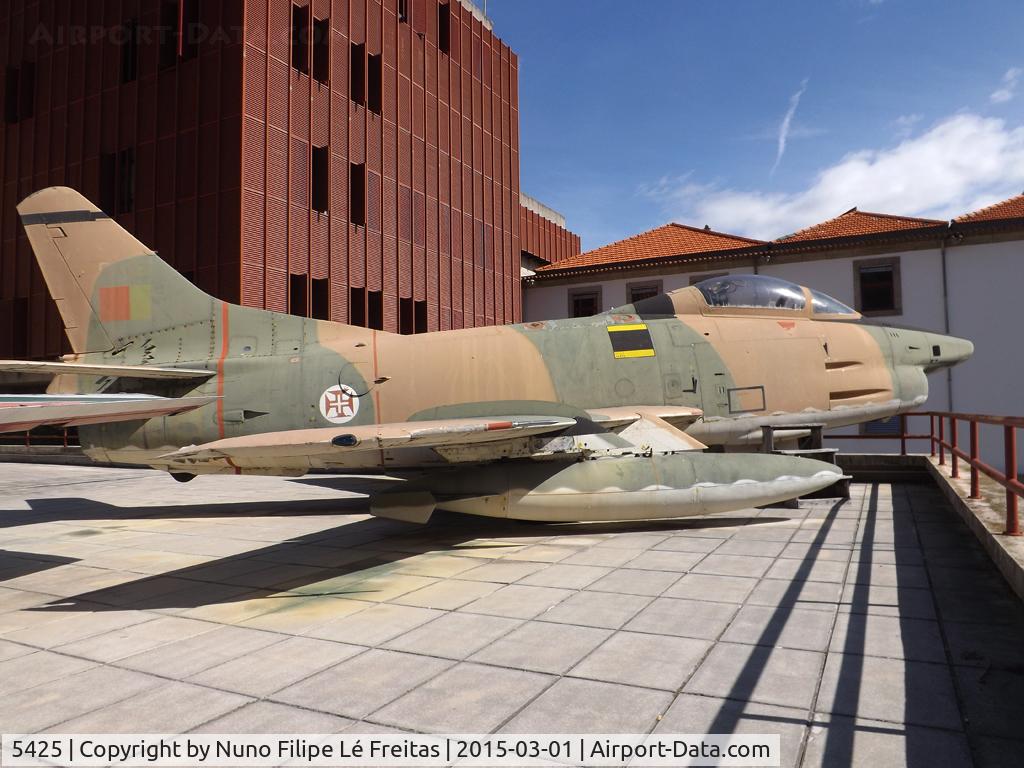 5425, Fiat G-91R/4 C/N F 4-0100, Preserved At U.B.I. (Universidade da Beira Interior).