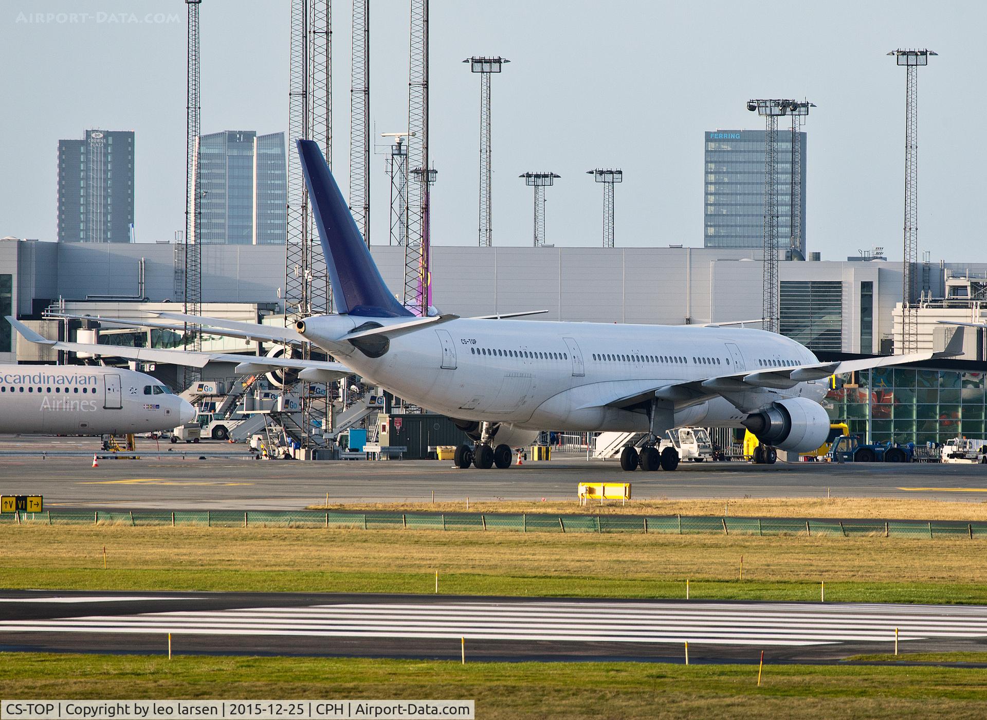 CS-TOP, 2008 Airbus A330-202 C/N 934, Copenhagen 25.12.2015