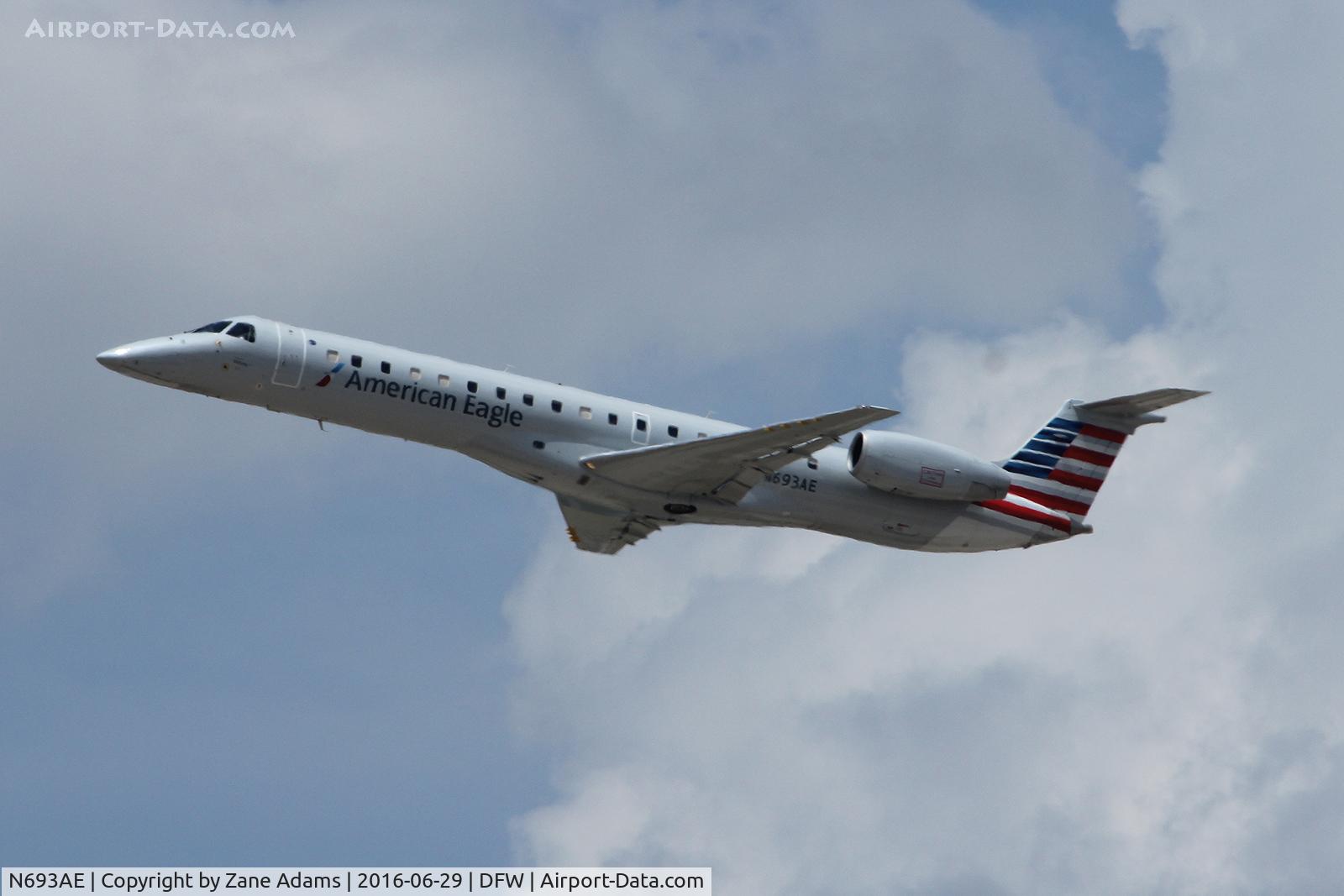 N693AE, 2004 Embraer ERJ-145LR (EMB-145LR) C/N 14500868, Departing DFW Airport