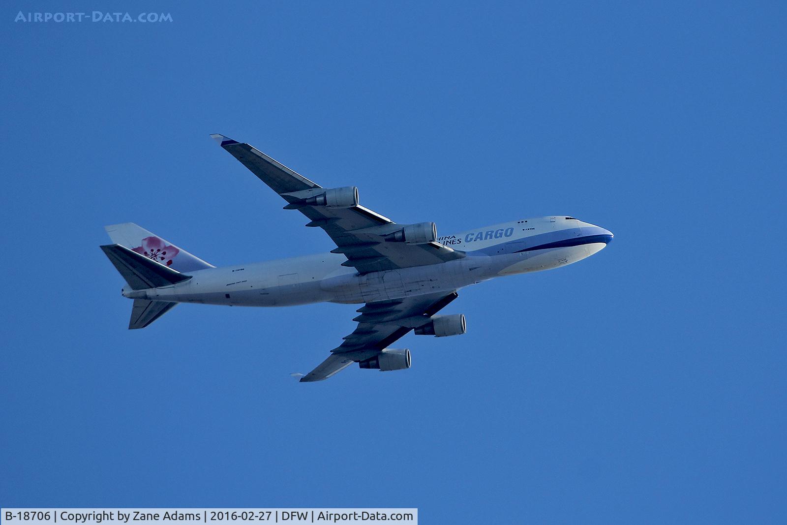 B-18706, 2001 Boeing 747-409F/SCD C/N 30763, Departing DFW Airport
