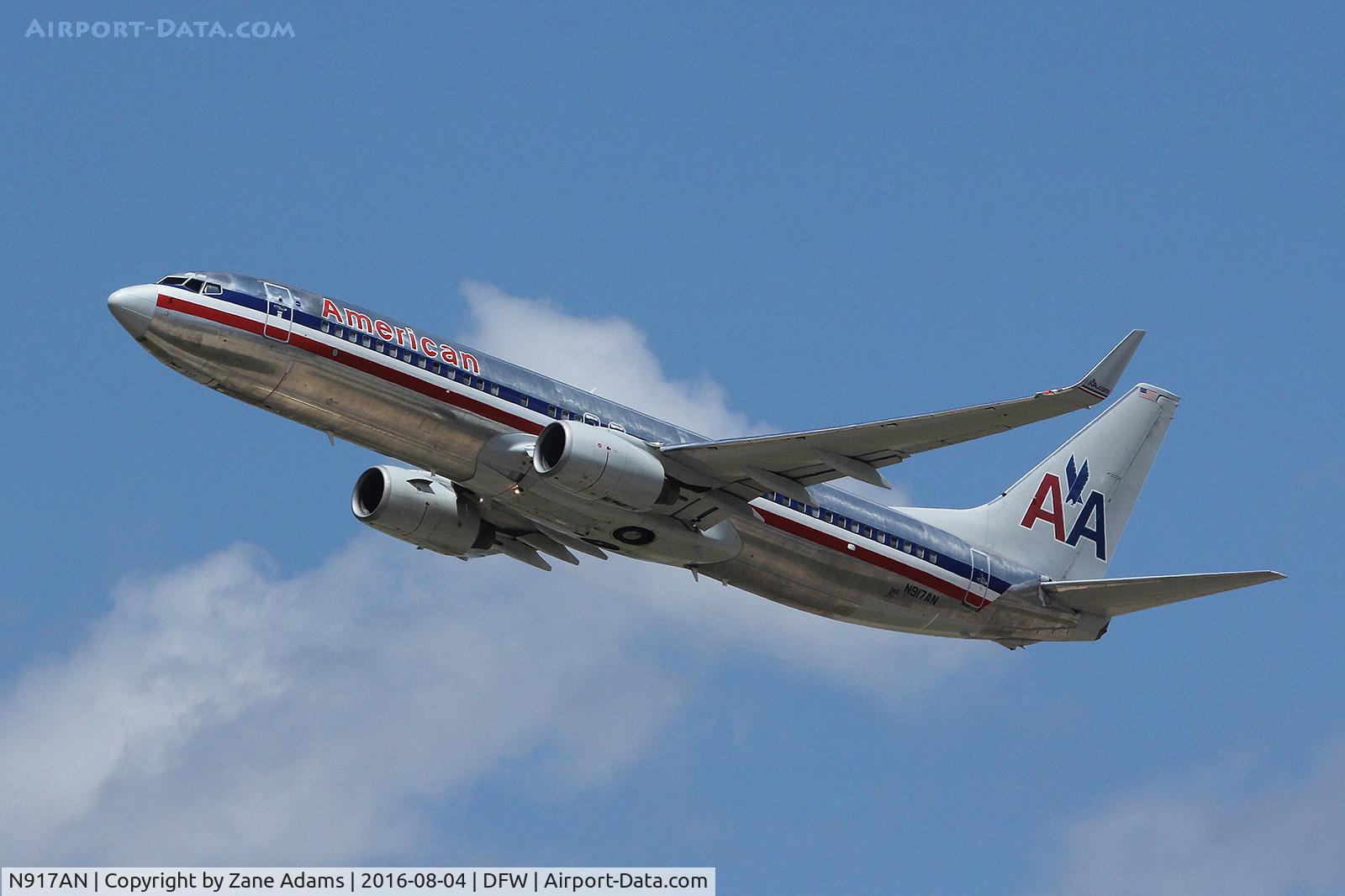 N917AN, 1999 Boeing 737-823 C/N 29518, Departing DFW Airport