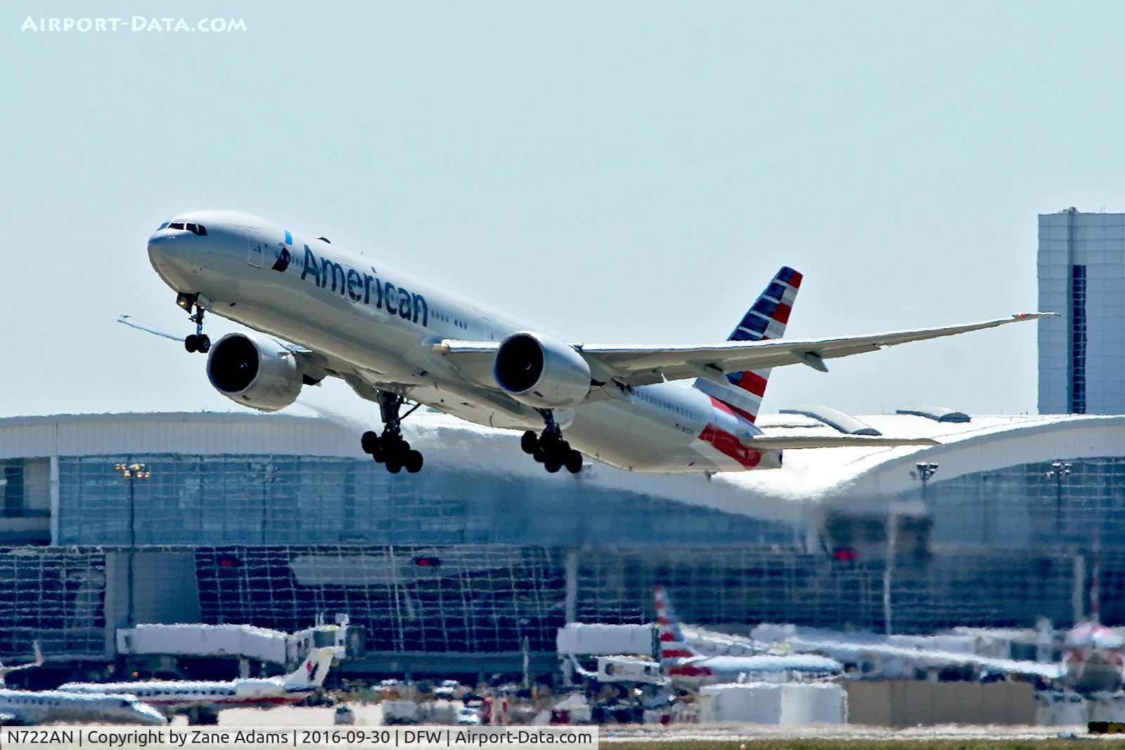 N722AN, 2013 Boeing 777-323/ER C/N 31547, Departing DFW Airport