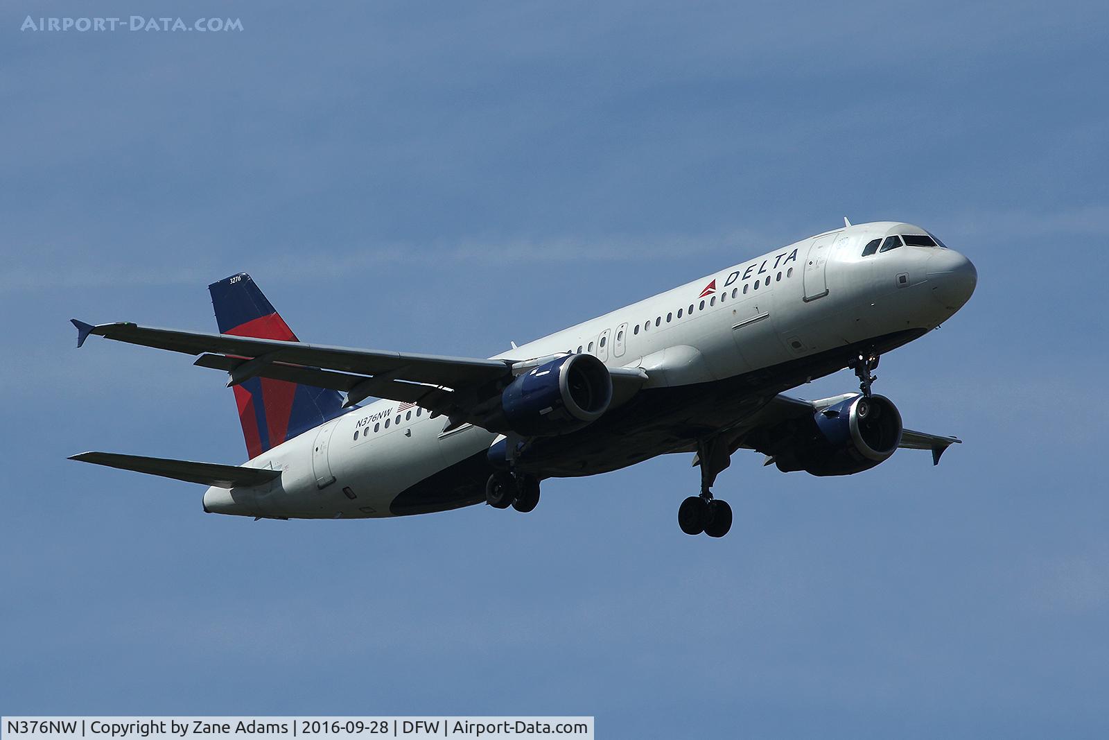 N376NW, 2002 Airbus A320-212 C/N 1812, Arriving at DFW Airport