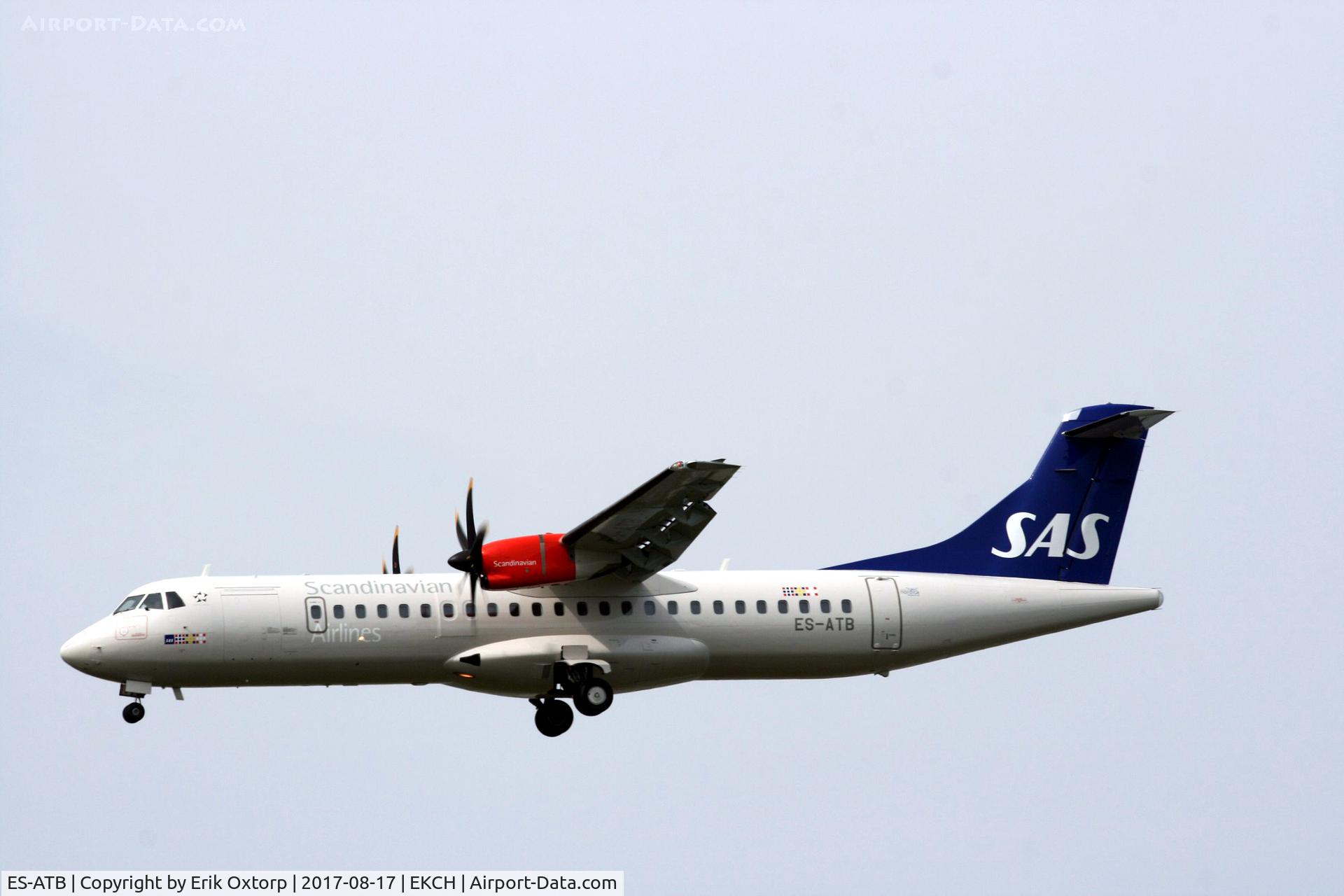 ES-ATB, 2012 ATR 72-600 (72-212A) C/N 1028, ES-ATB landing rw 22L