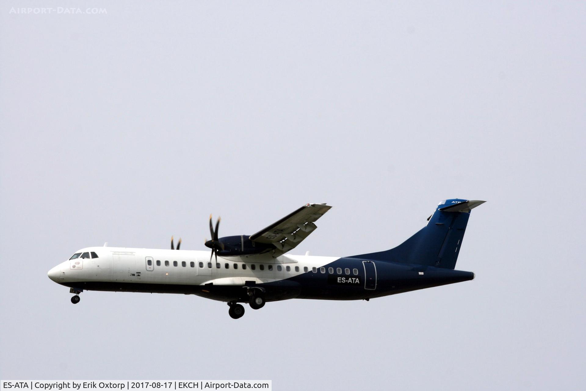 ES-ATA, 2012 ATR 72-600 (72-212A) C/N 1038, ES-ATA landing rw 22L