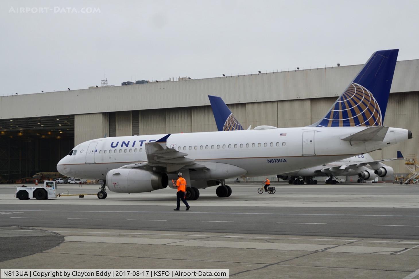 N813UA, 1998 Airbus A319-131 C/N 858, SFO 2017.