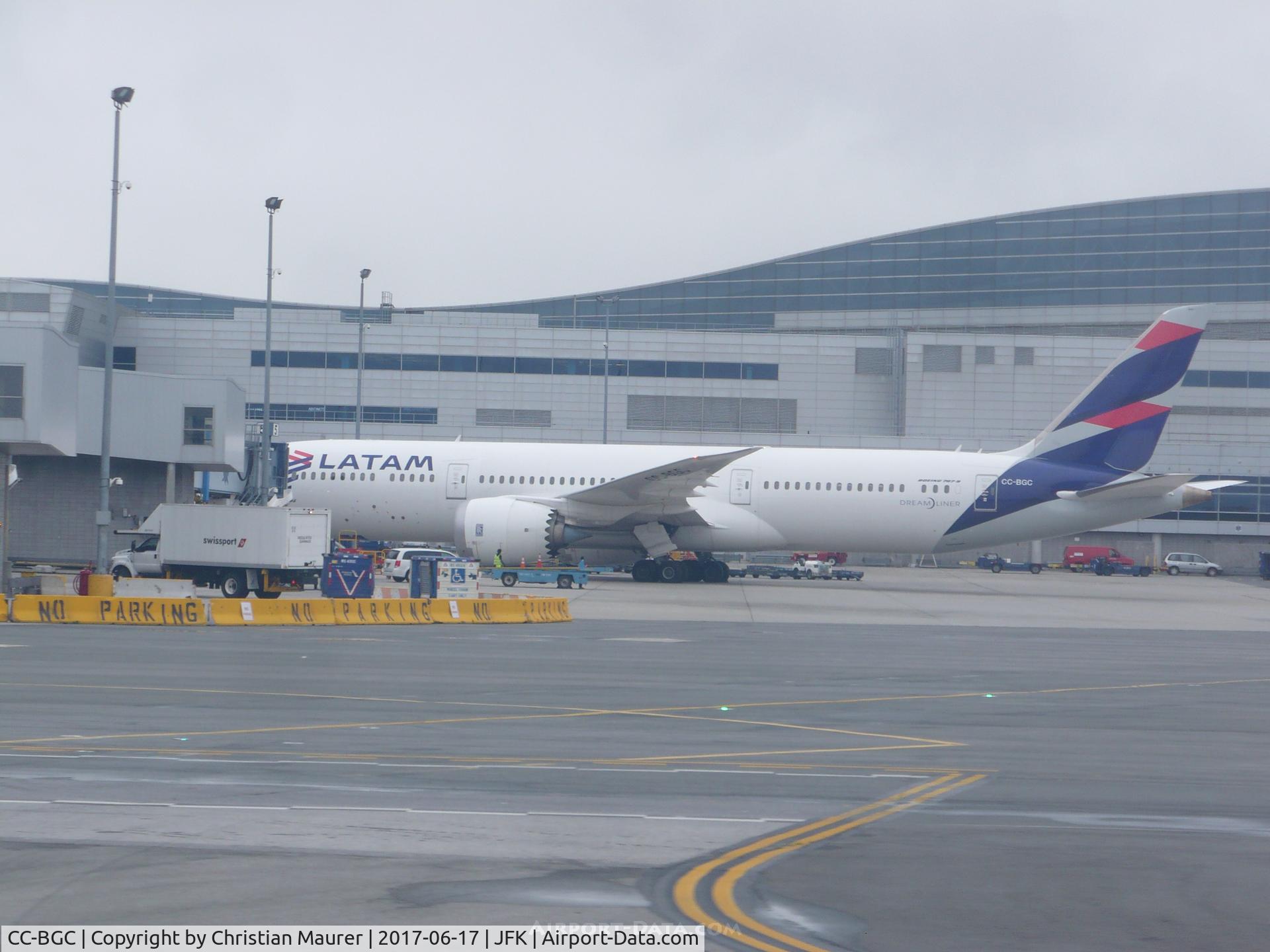 CC-BGC, 2015 Boeing 787-9 Dreamliner C/N 35321, Boeing 787-9