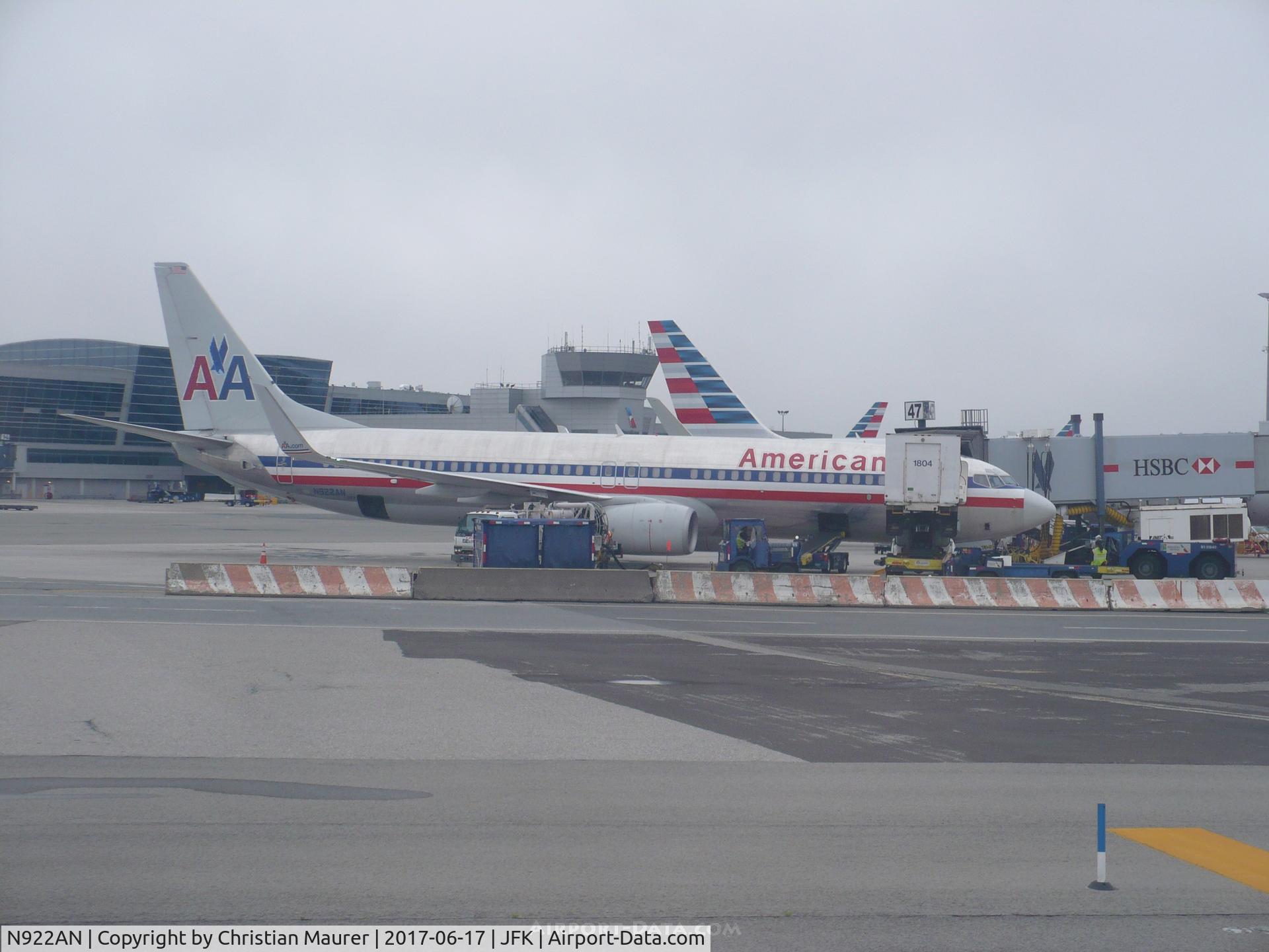 N922AN, 1999 Boeing 737-823 C/N 29523, Boeing 737-800