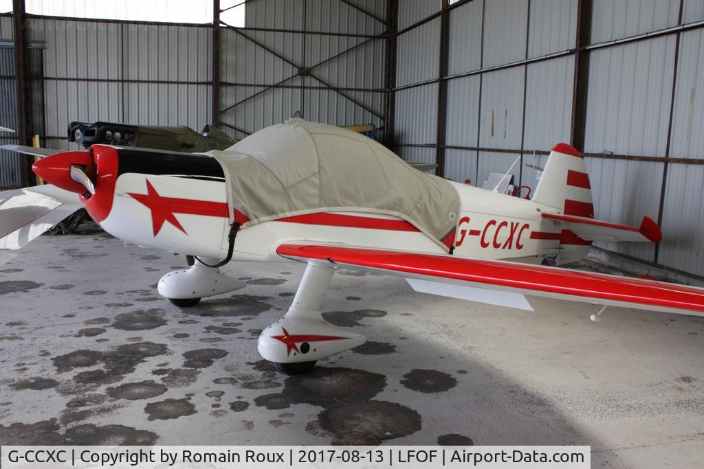 G-CCXC, 1982 Mudry CAP-10B C/N 165, Parked