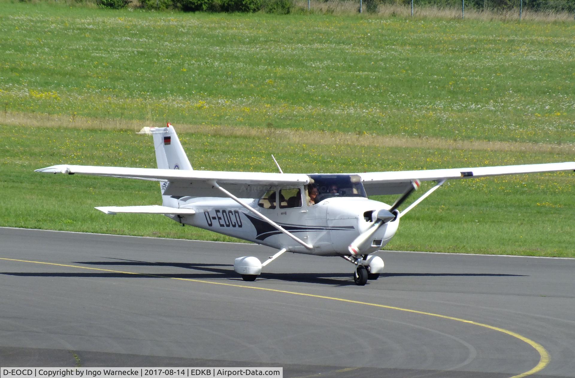 D-EOCD, 2004 Cessna 172S Skyhawk SP C/N 172S9675, Cessna C172SP at Bonn-Hangelar airfield