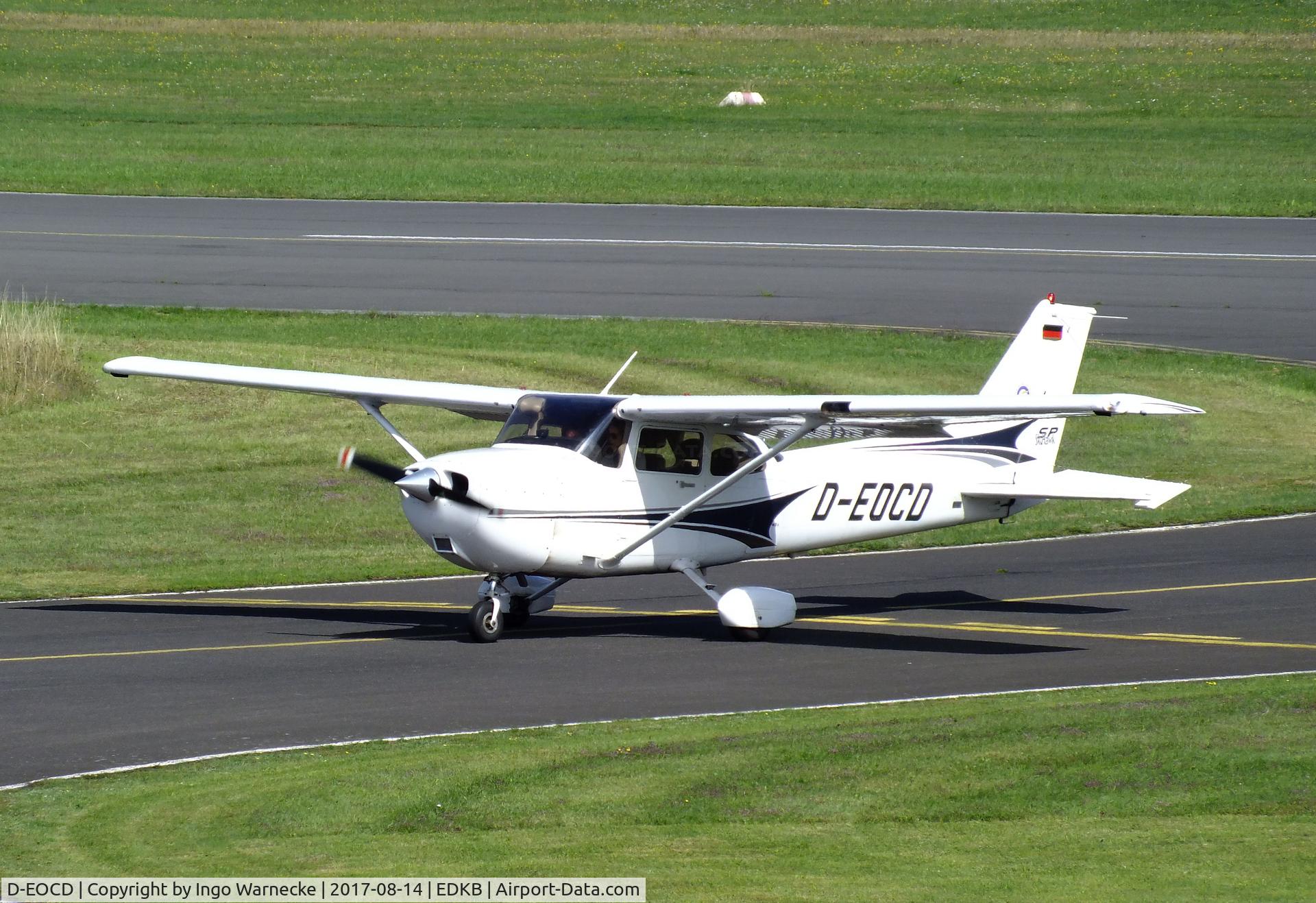 D-EOCD, 2004 Cessna 172S Skyhawk SP C/N 172S9675, Cessna C172SP at Bonn-Hangelar airfield