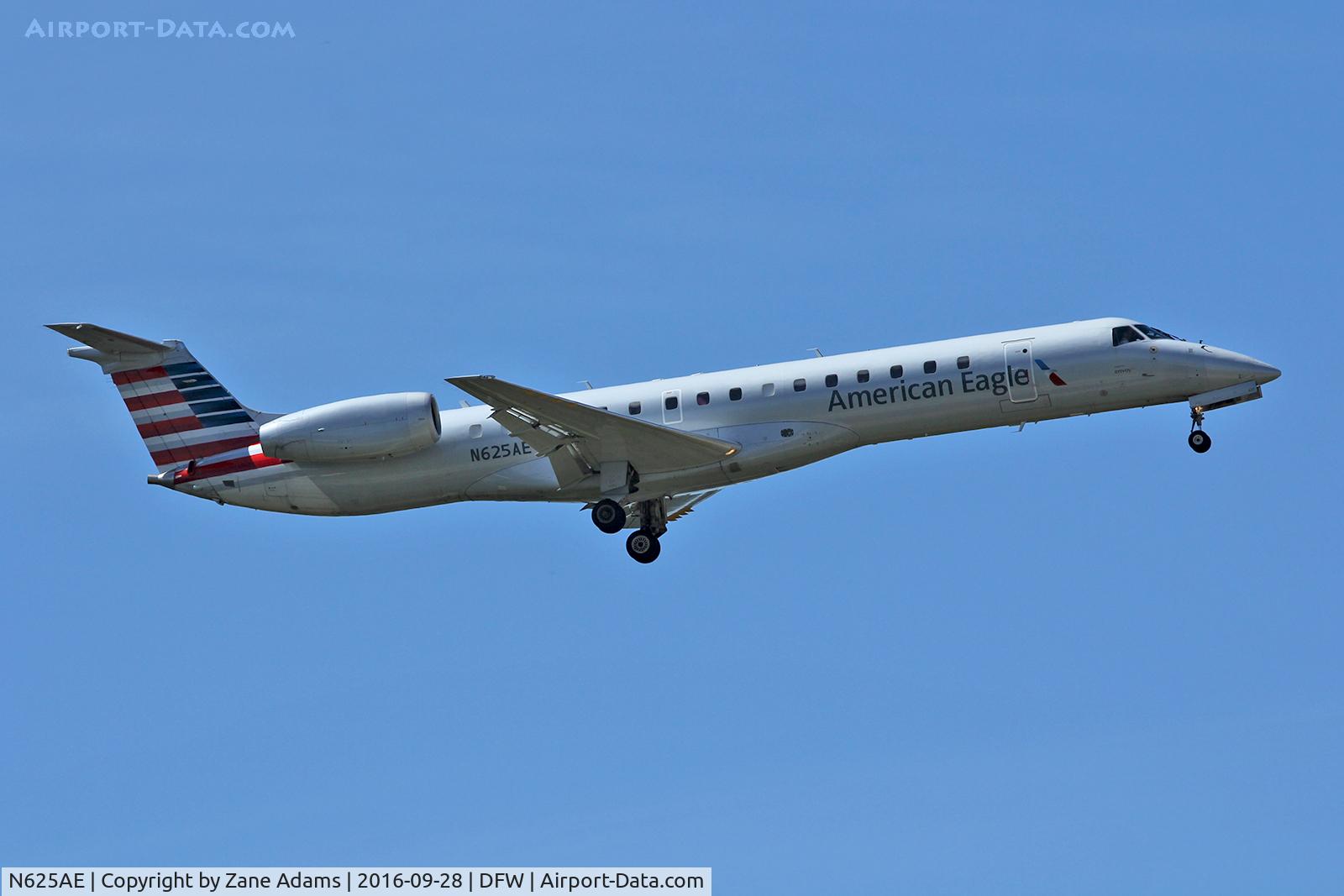 N625AE, 1999 Embraer ERJ-145LR (EMB-145LR) C/N 145115, Arriving at DFW Airport