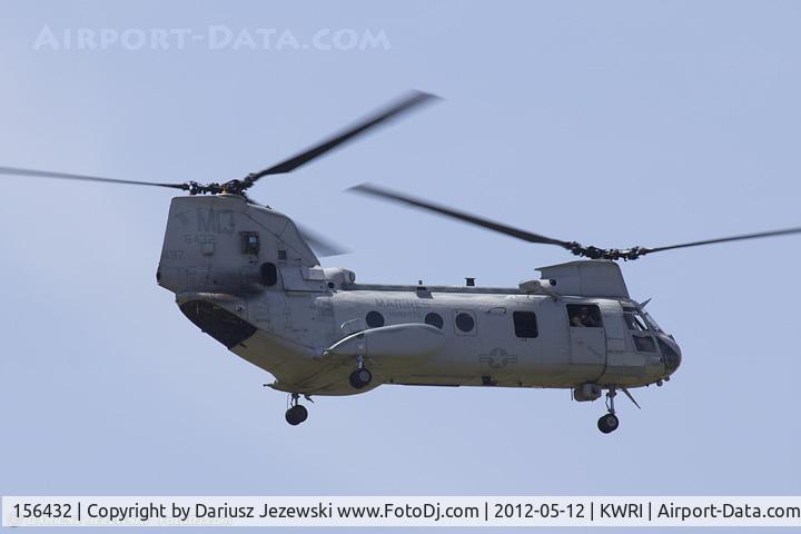 156432, Boeing Vertol CH-46E SeaKnight C/N 2502, CH-46D Sea Knight 156432 MQ-427 from HMM-744 