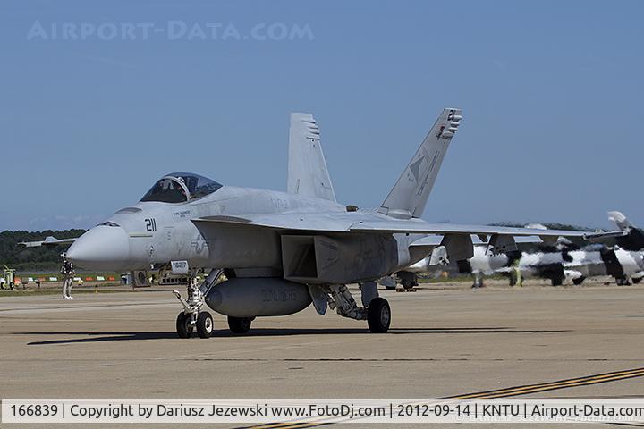 166839, Boeing F/A-18E Super Hornet C/N E158, F/A-18E Super Hornet 166839 NA-211 from VFA-81 
