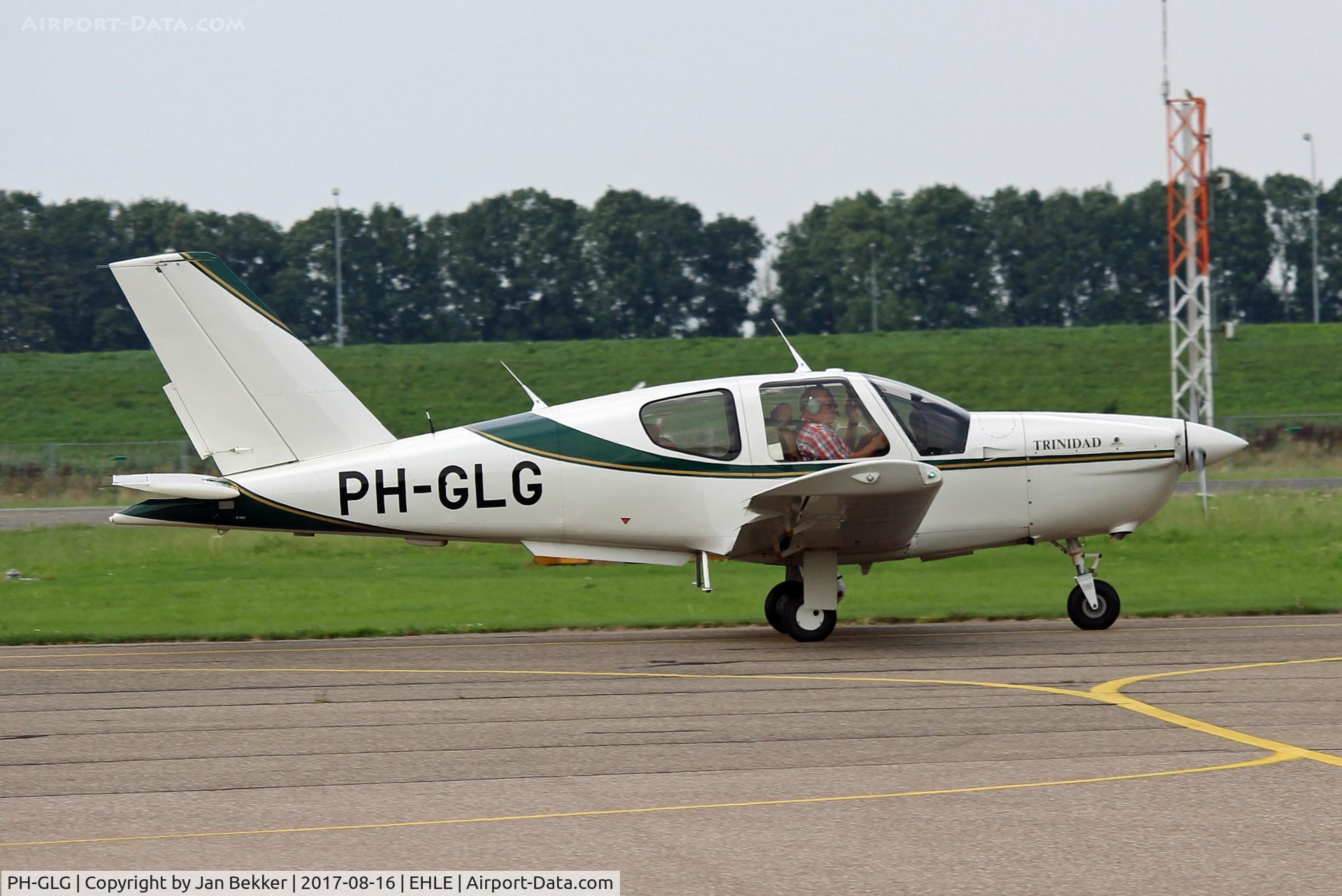PH-GLG, Socata TB-20 GA C/N 1907, Lelystad Airport