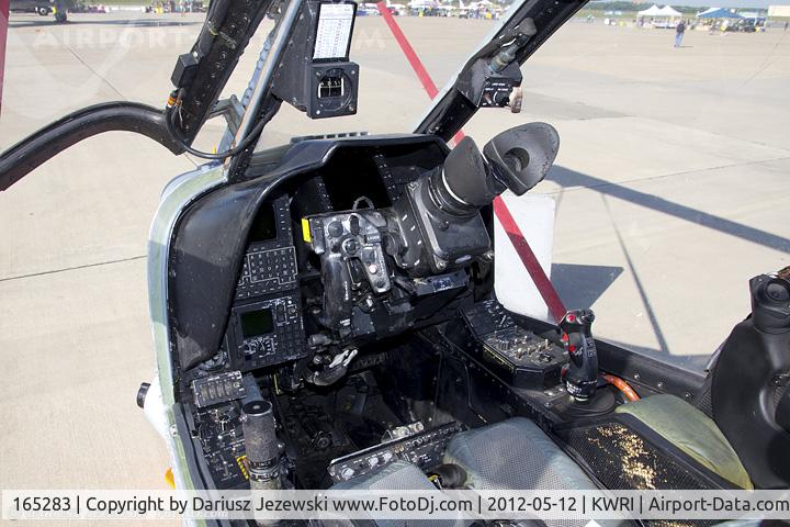 165283, Bell AH-1W Super Cobra C/N 26331, Cockpit of AH-1W Super Cobra 165283