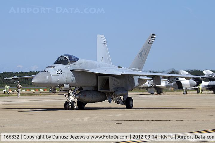 166832, Boeing F/A-18E Super Hornet C/N E151, F/A-18F Super Hornet 166832 AA-202 from VFA-81 