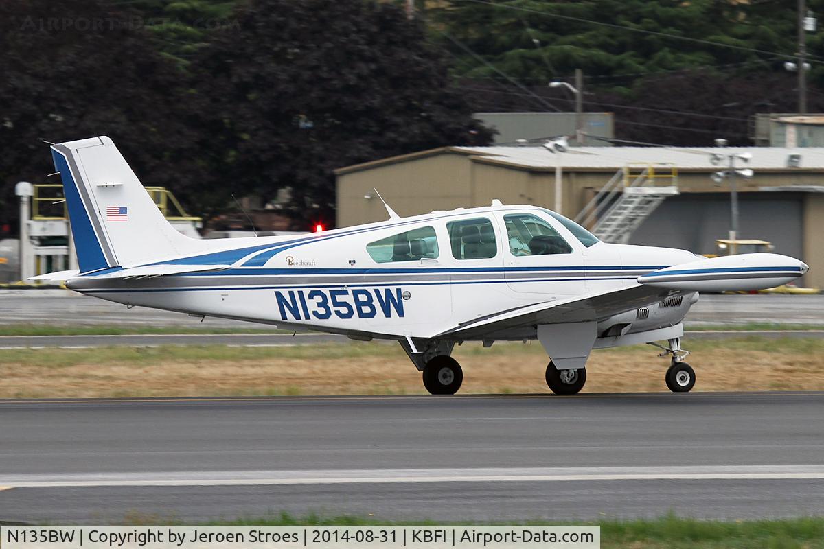 N135BW, 1984 Beech F33A Bonanza C/N CE-1044, KBFI