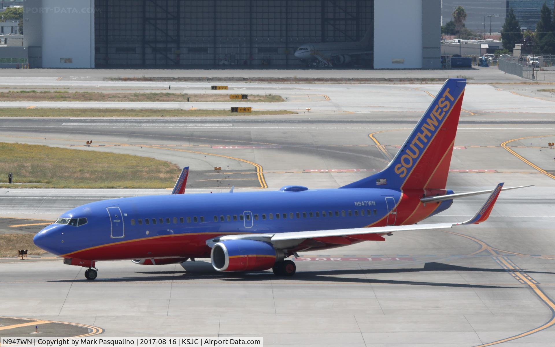 N947WN, 2010 Boeing 737-7H4 C/N 36924, Boeing 737-700