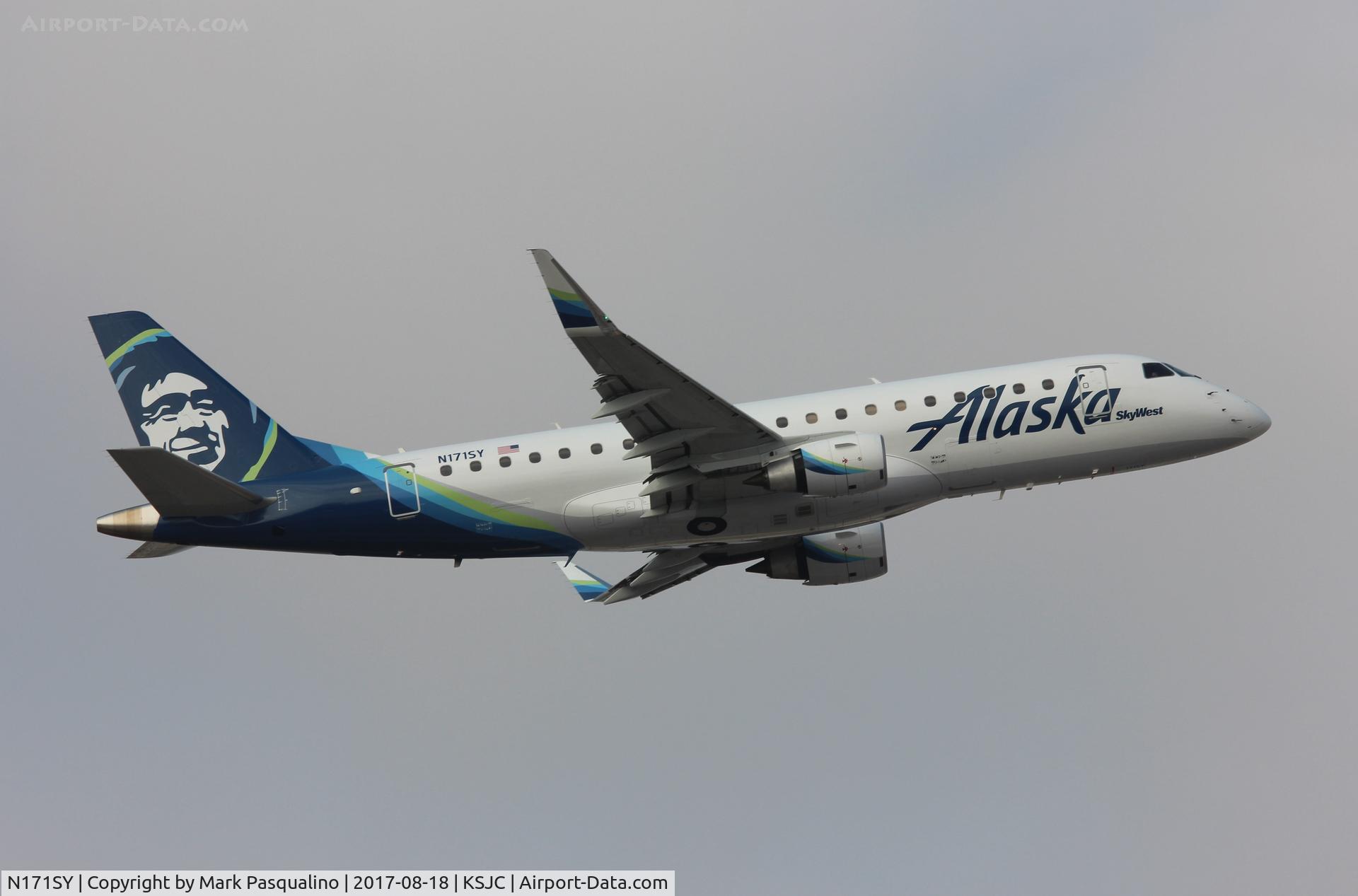 N171SY, 2015 Embraer 175LR (ERJ-170-200LR) C/N 17000485, ERJ-170-200 LR