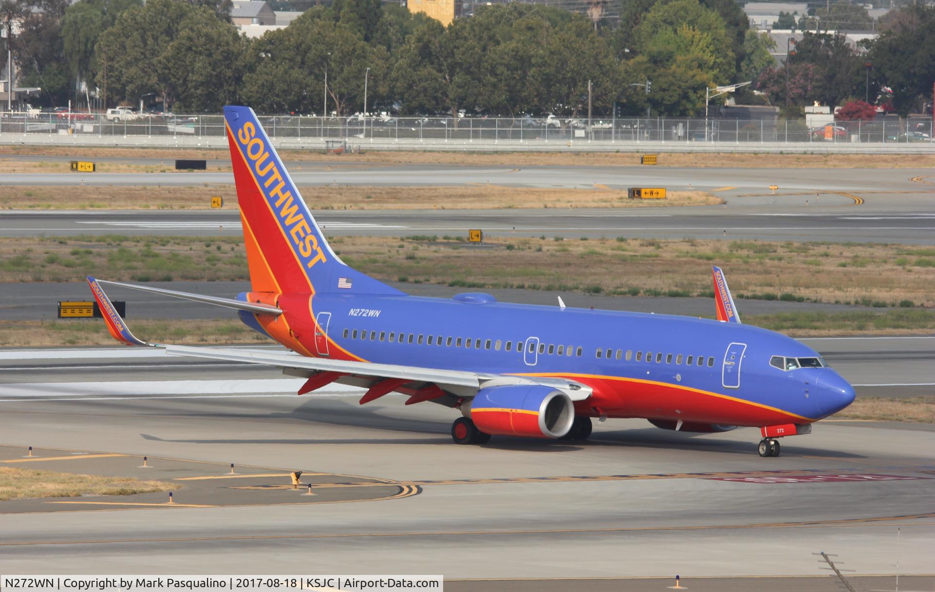 N272WN, 2007 Boeing 737-7H4 C/N 32527, Boeing 737-700
