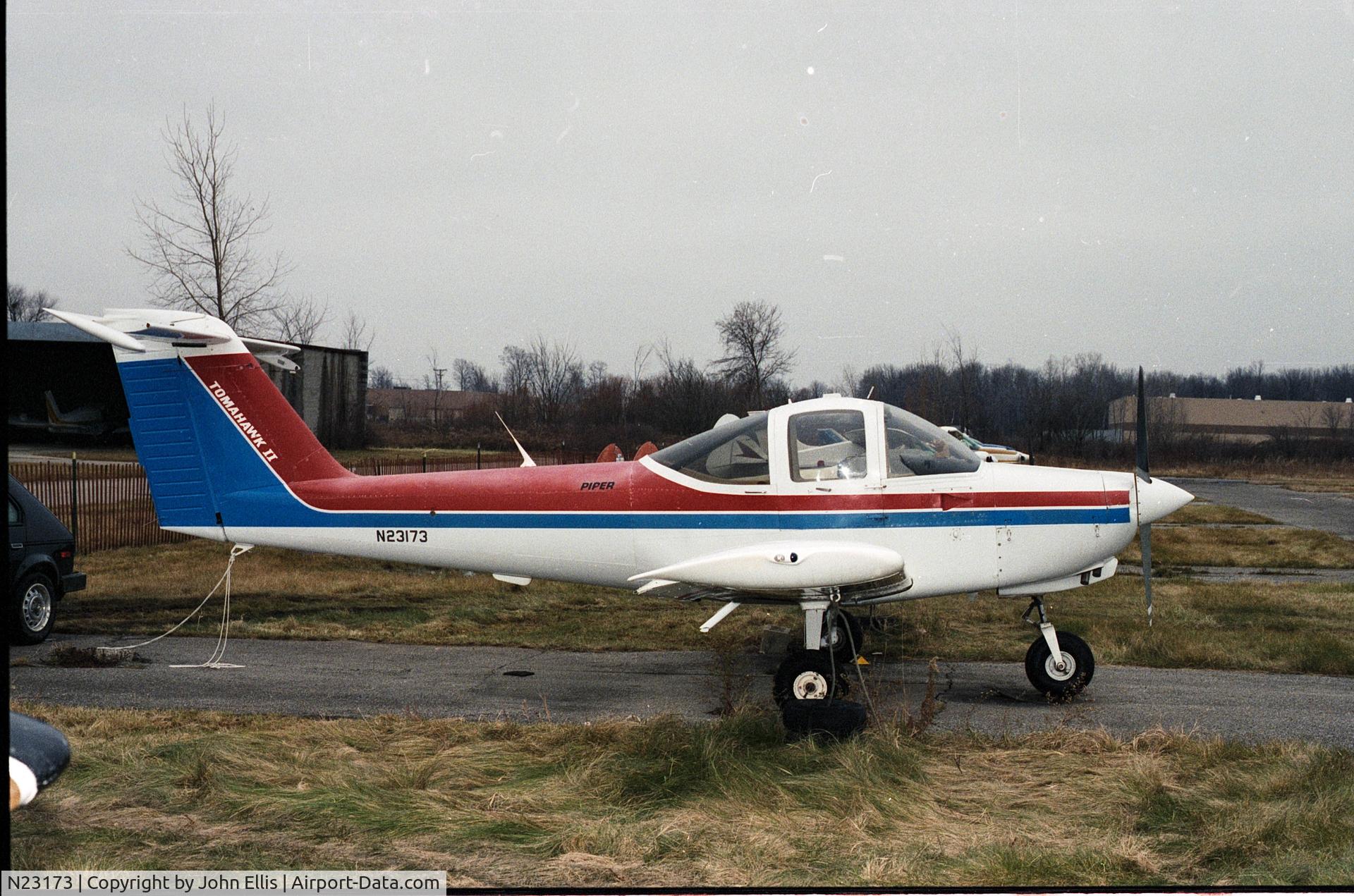 N23173, 1981 Piper PA-38-112 Tomahawk Tomahawk C/N 38-81A0123, Photo taken in spring 1988 at 7D2 now called KVLL Oakland/Troy Airport, Troy Michigan