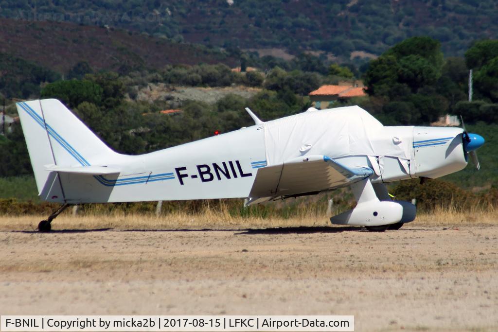 F-BNIL, SAN Jodel D-140E Mousquetaire IV C/N 174, Parked