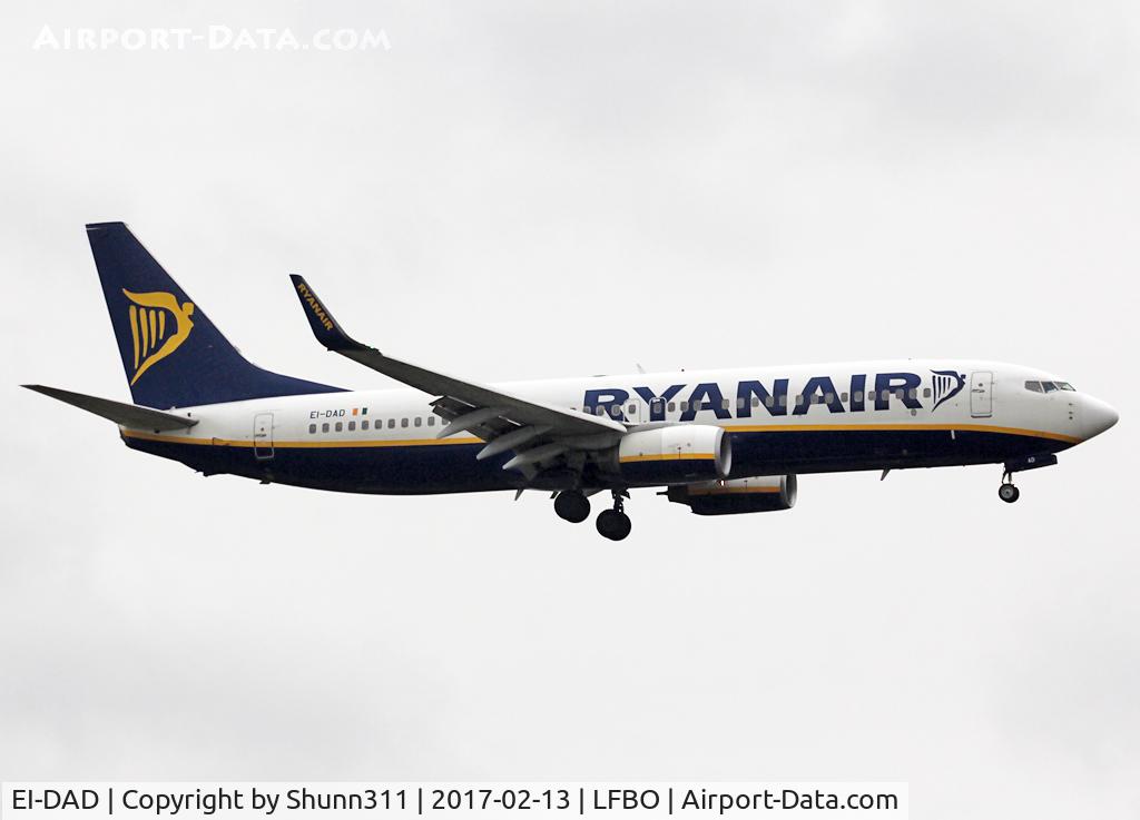 EI-DAD, 2002 Boeing 737-8AS C/N 33544, Landing rwy 14R