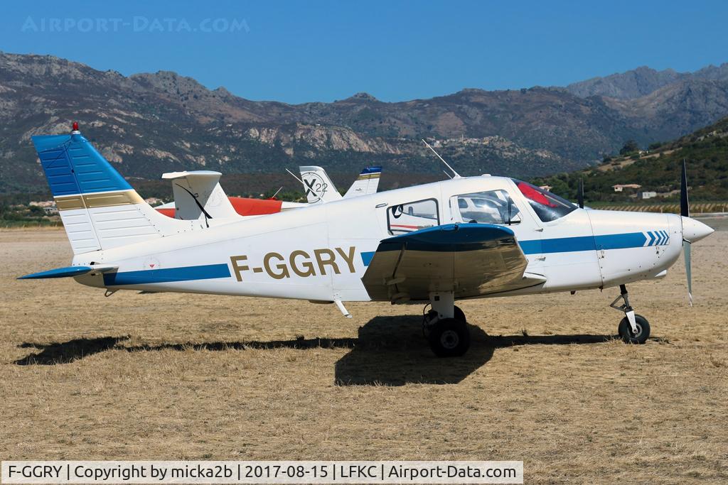 F-GGRY, Piper PA-28-161 Warrior II C/N 28-41104, Parked
