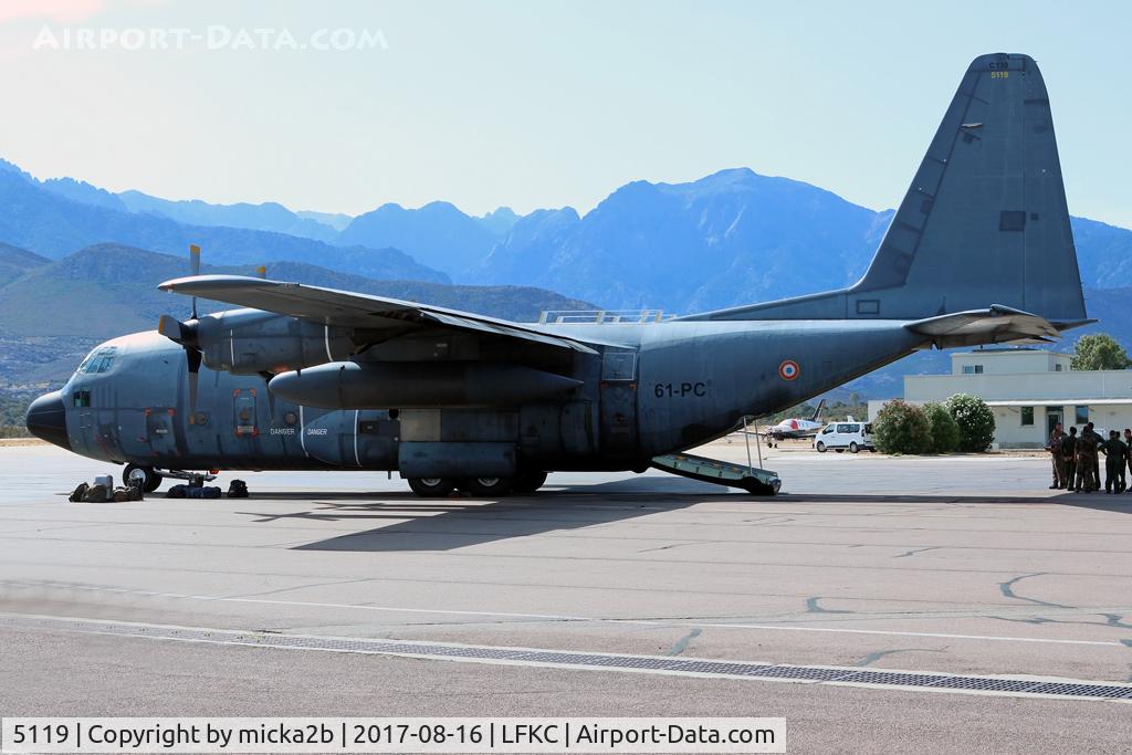 5119, 1987 Lockheed C-130H Hercules C/N 382-5119, Parked