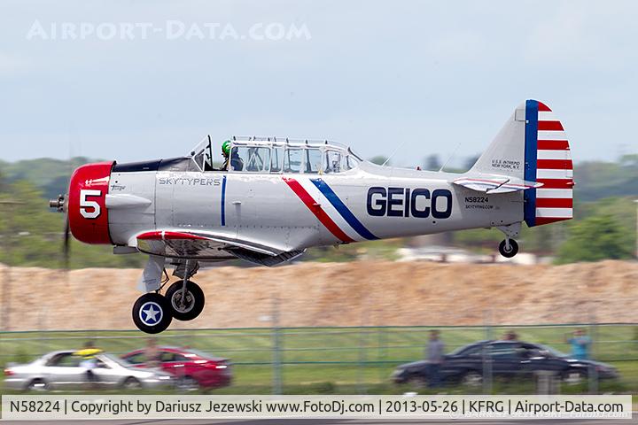 N58224, 1941 North American AT-6B Texan C/N 2553, North American AT-6 Texan C/N 2553 - Geico Skytypers,, N58224