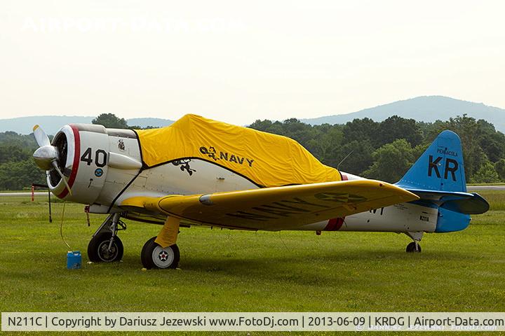N211C, 1947 Stinson 108-1 Voyager C/N 108-1965, North American SNJ-6  C/N 121-42318 - Kevin Russo, N211C